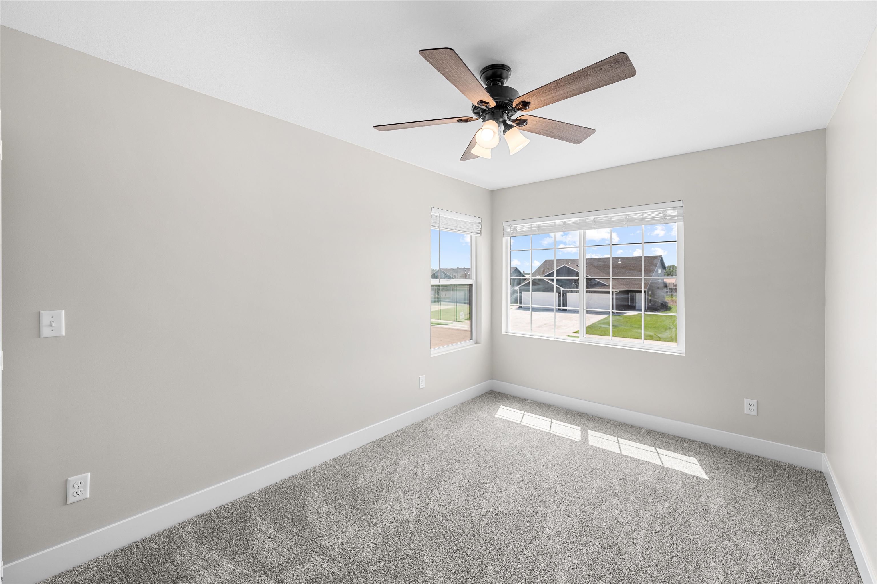 2725 Tim Rogers Ln Property Photo 25