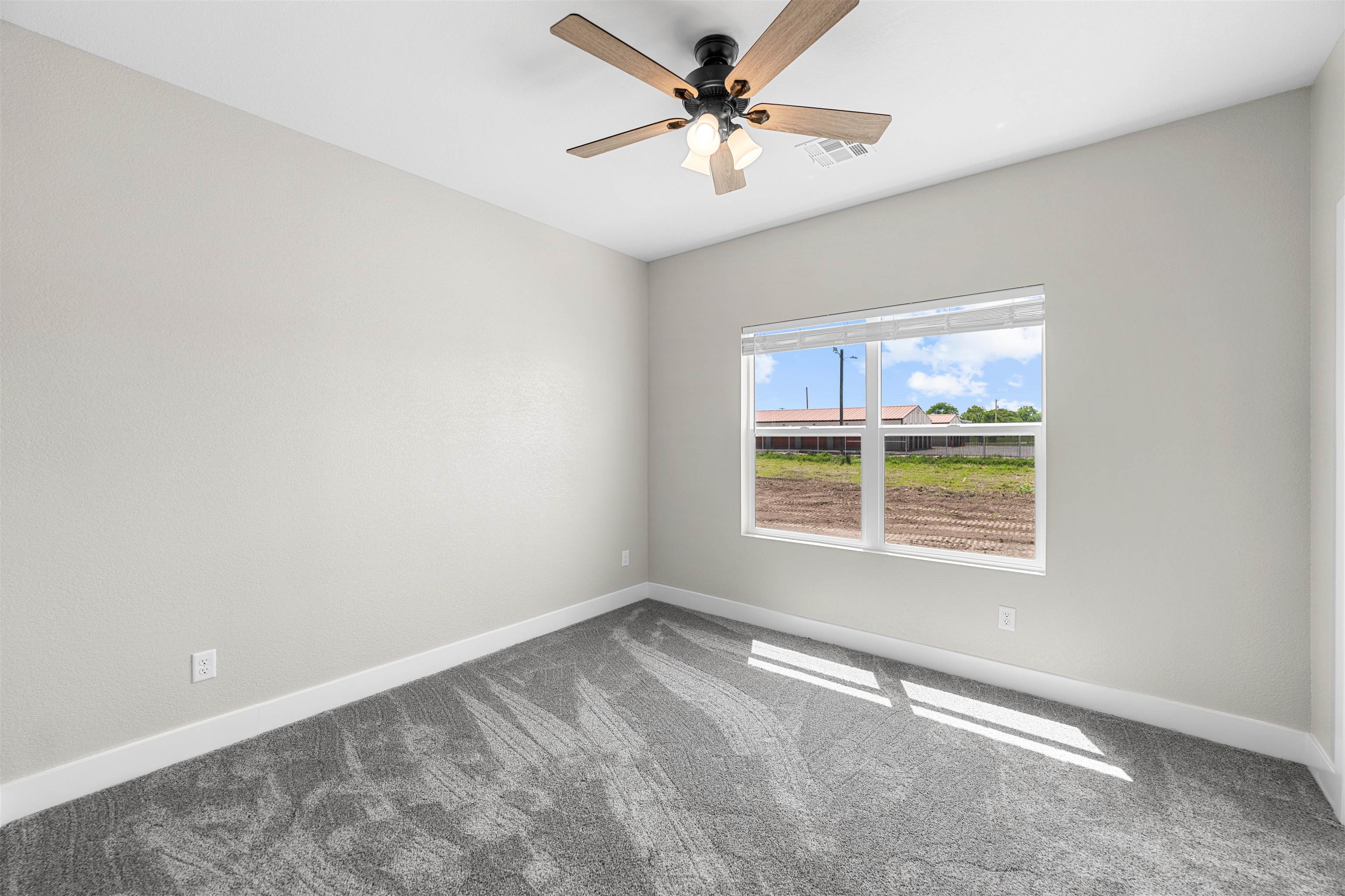 2726 Tim Rogers Ln Property Photo 15