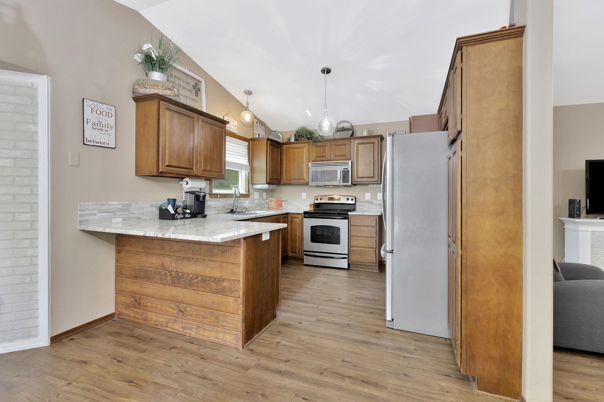 11009 W Hadden Cir Property Photo 9