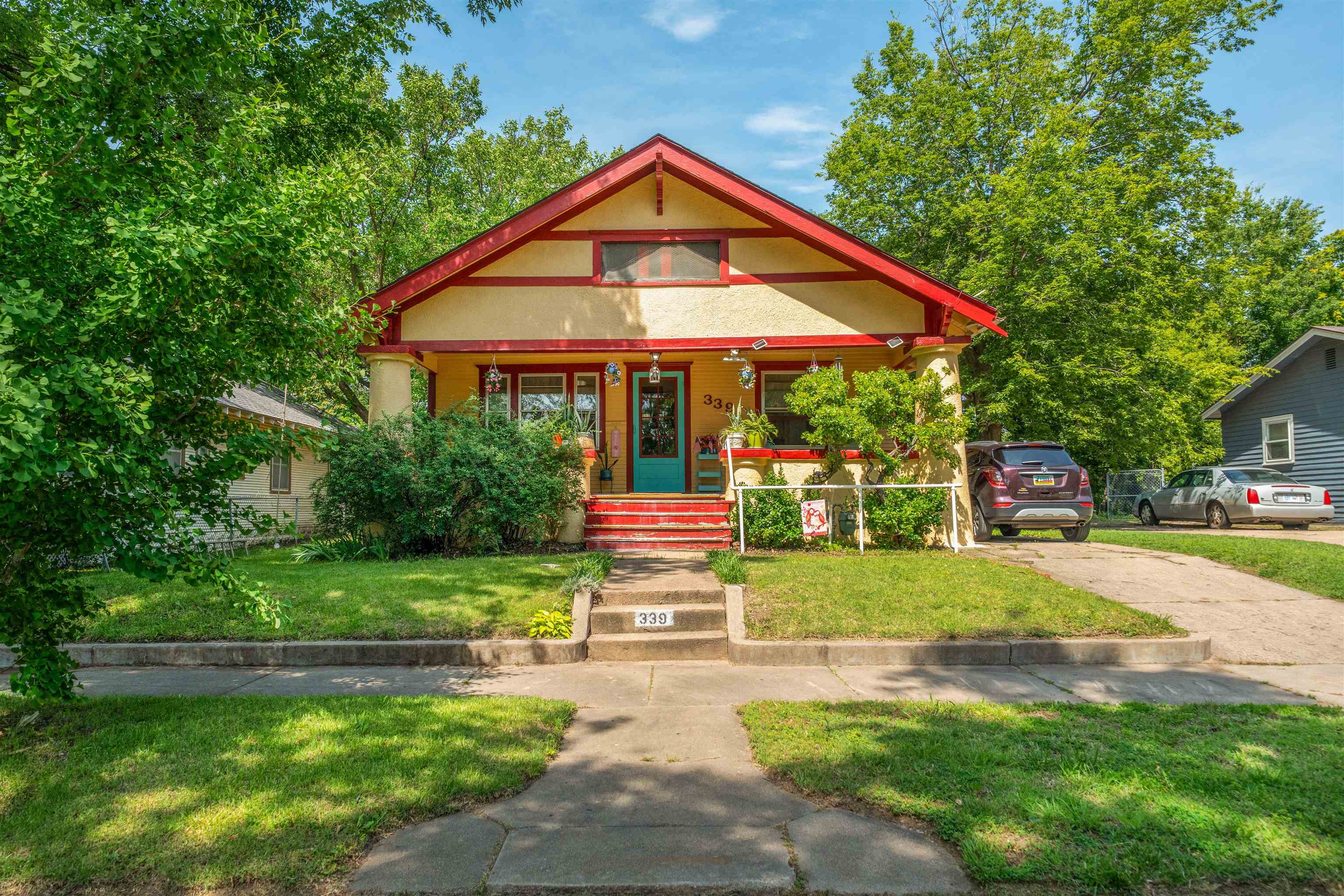 339 N Lorraine Ave Property Photo 1