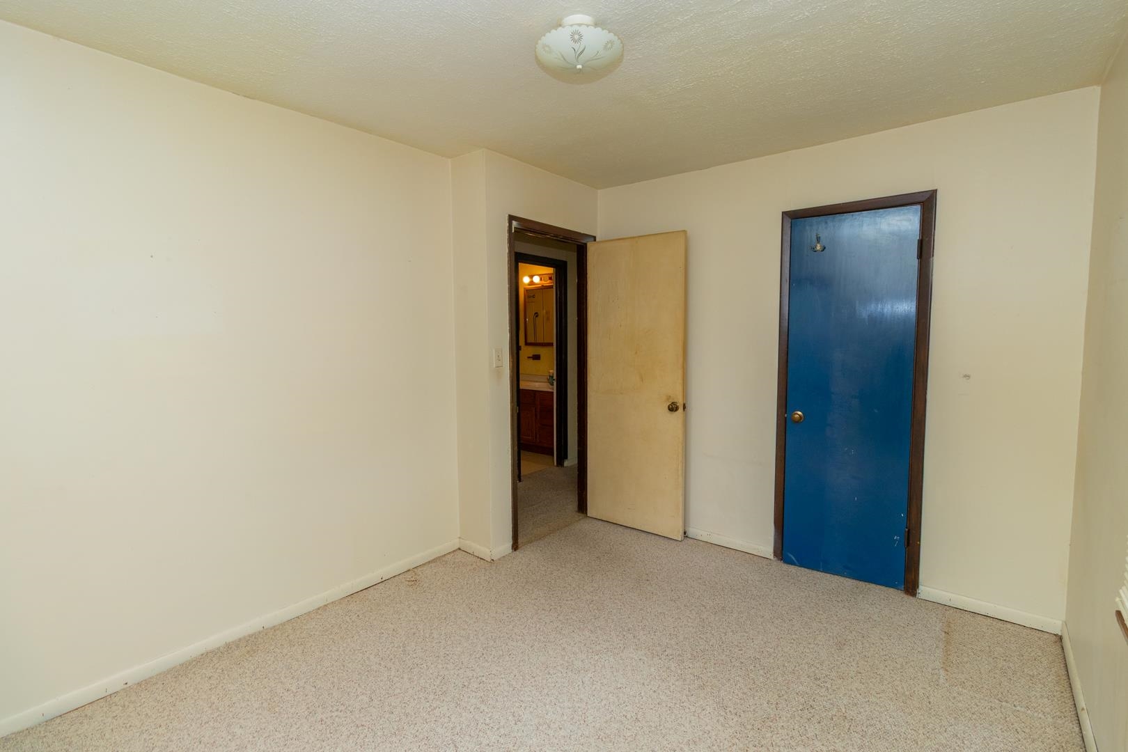 817 N Clara Property Photo 16