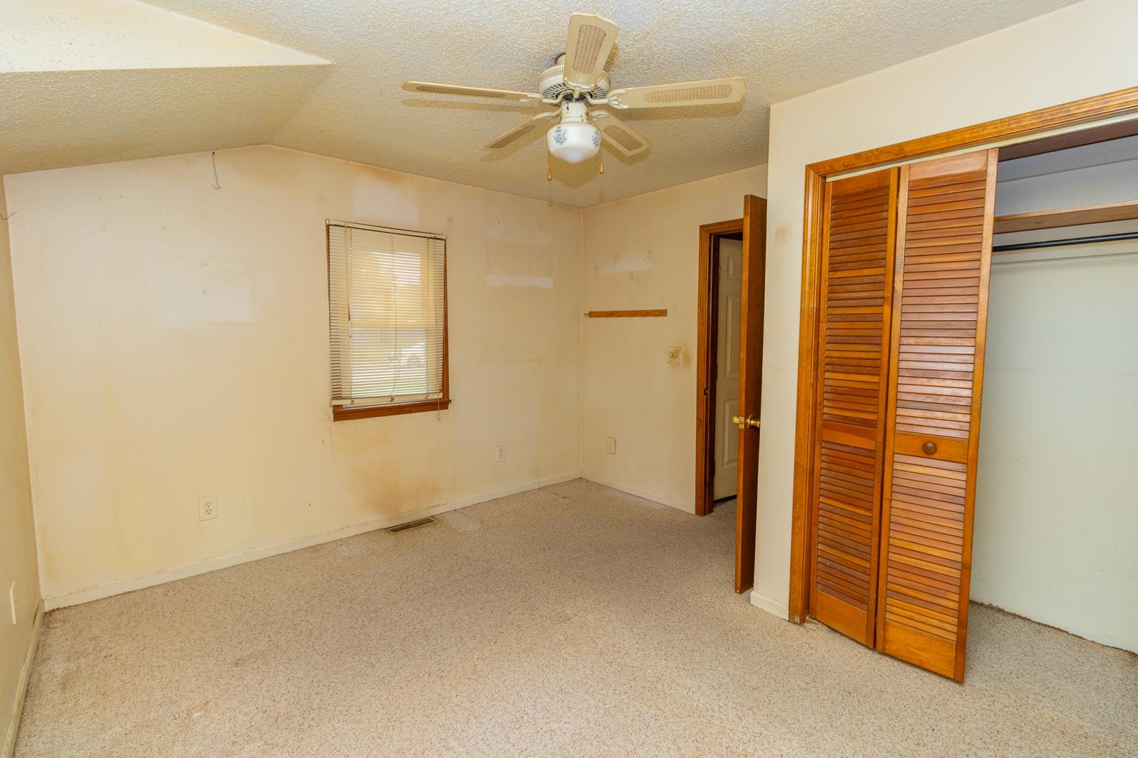 817 N Clara Property Photo 19