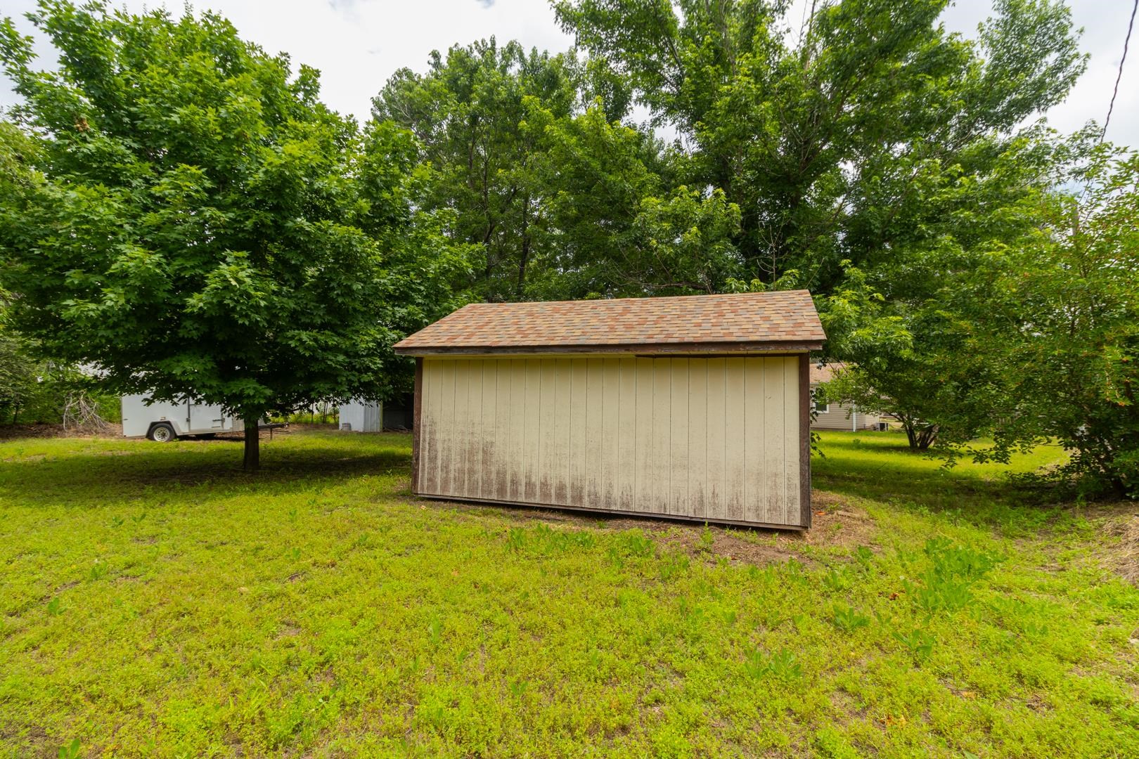 817 N Clara Property Photo 25