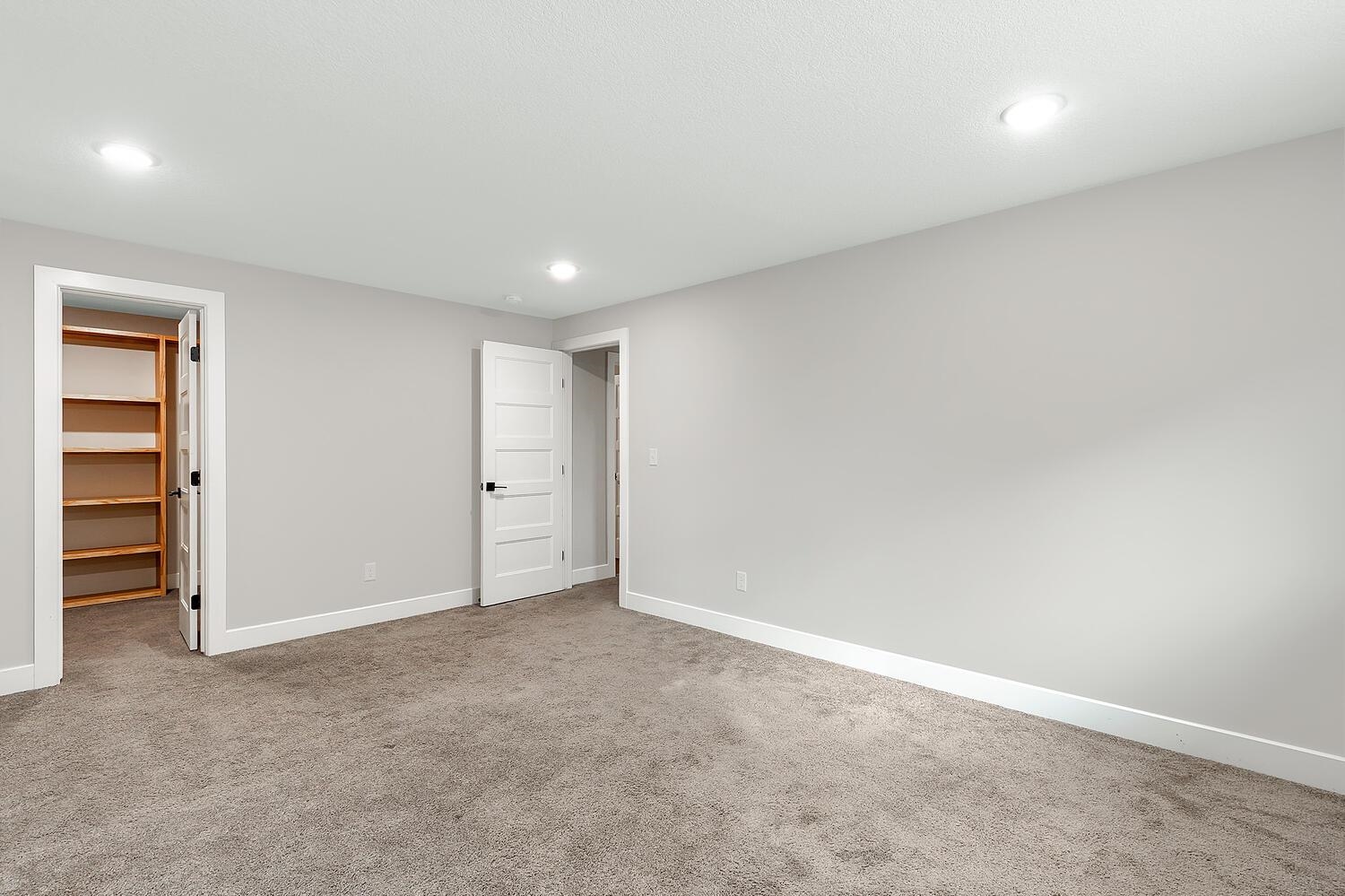 2246 S Nicole Cir Property Photo 27
