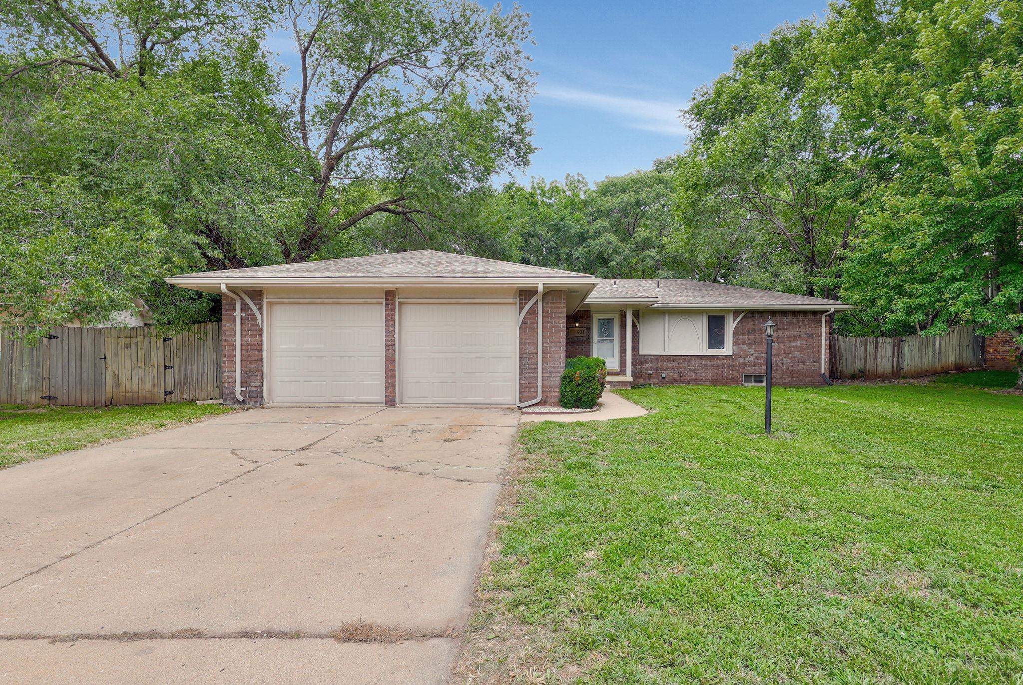 931 N Beaver Trail Rd Property Photo 1