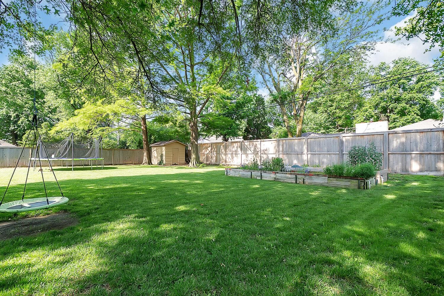 211 N Armour Avenue Property Photo 34