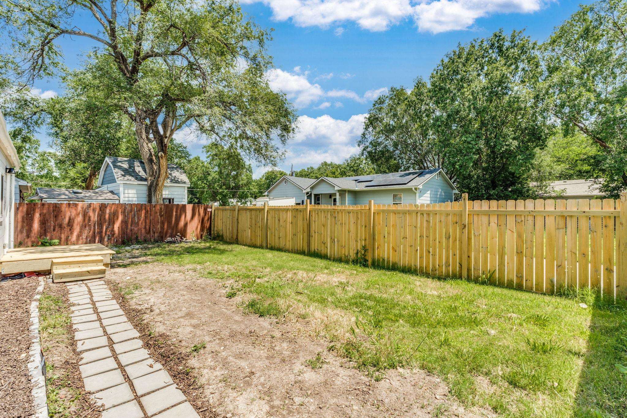 4253 E Bayley St Property Photo 16