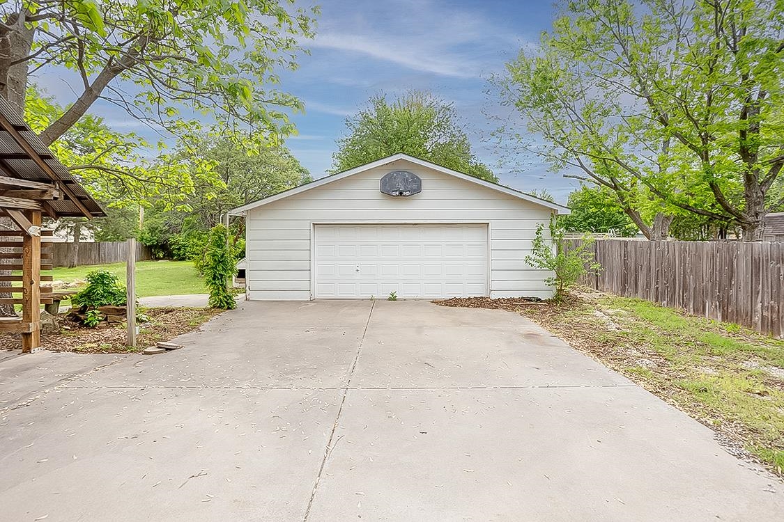 1815 N Meridian Ave Property Photo 33