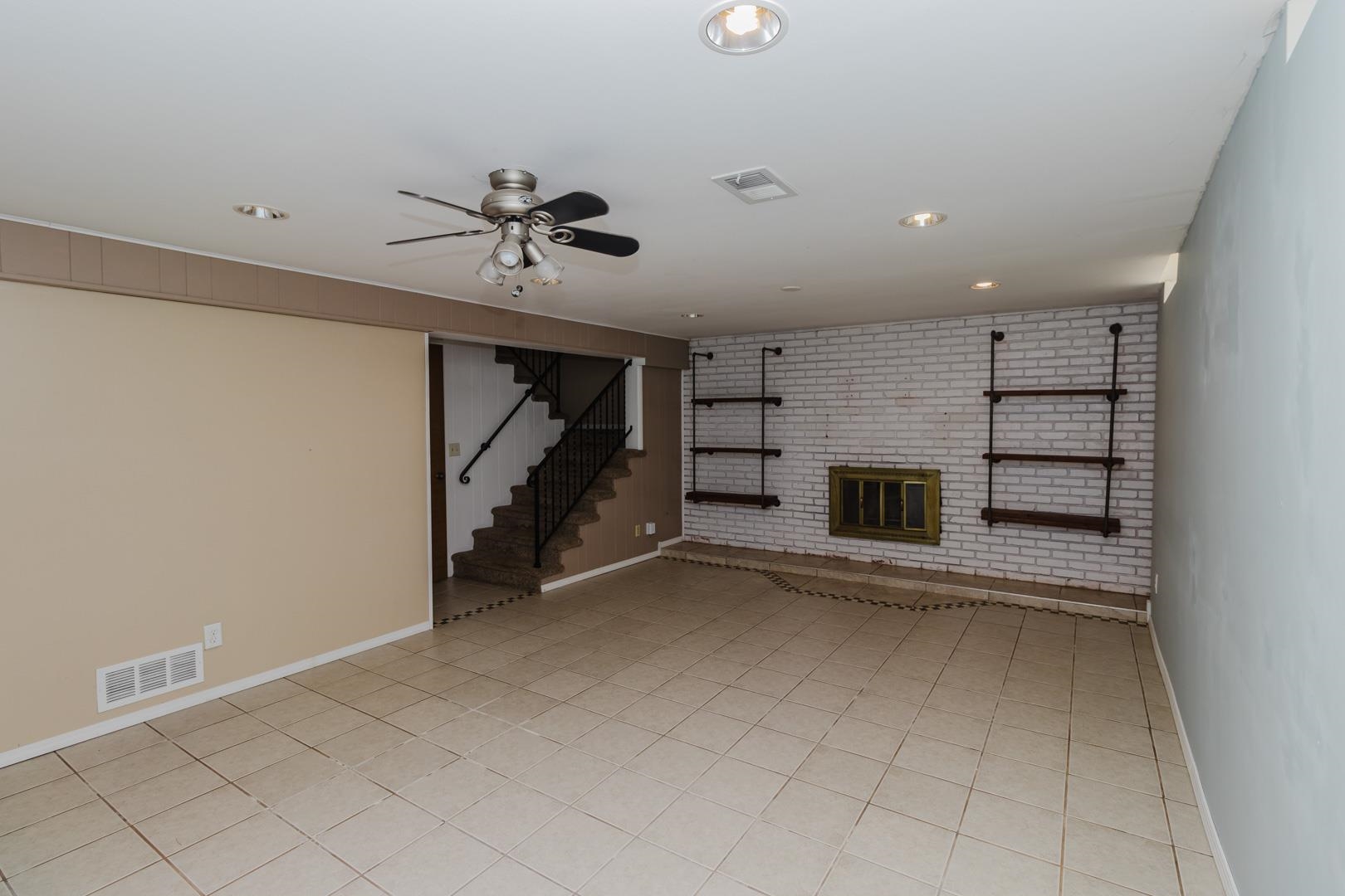 6409 E Farmview Property Photo 24