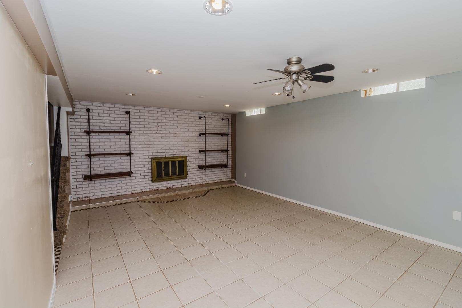6409 E Farmview Property Photo 25