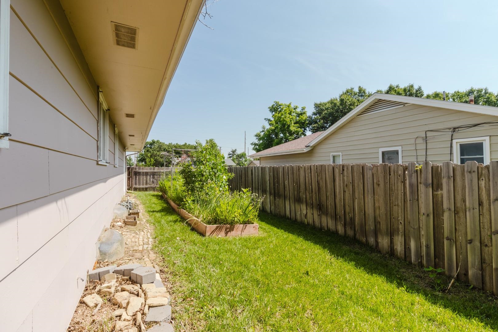 6409 E Farmview Property Photo 33