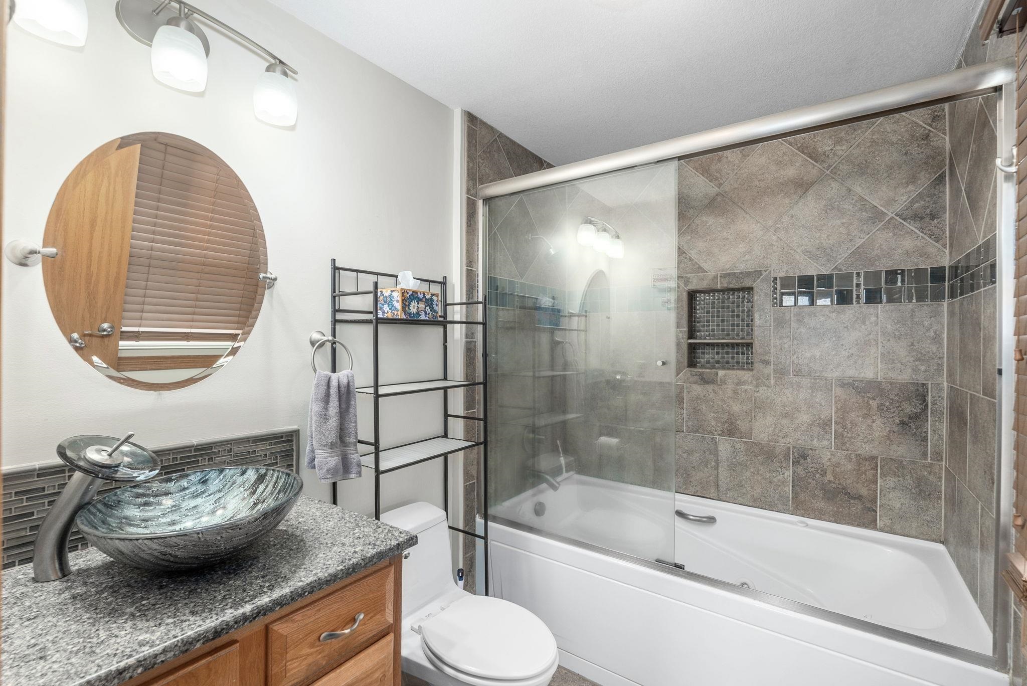 3722 W 87th Street S. Property Photo 14