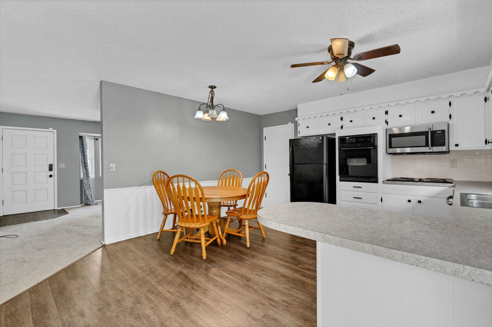 1506 N Glenhurst St Property Photo 4