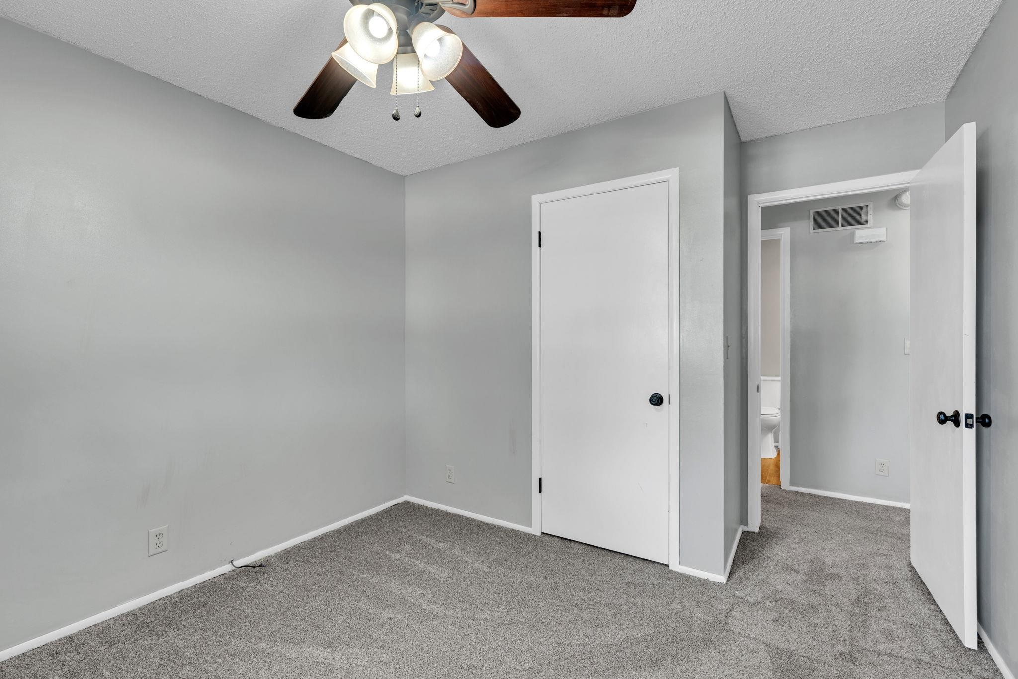 1506 N Glenhurst St Property Photo 11