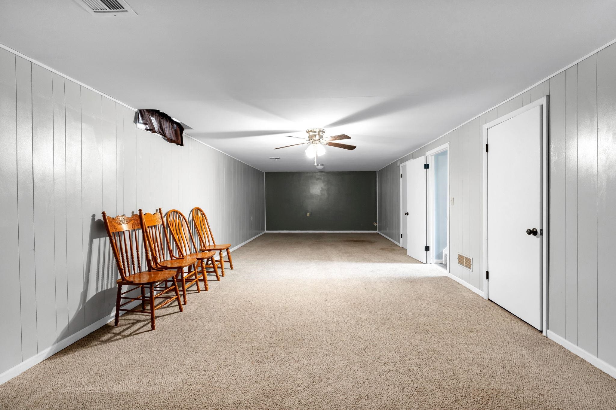 1506 N Glenhurst St Property Photo 16