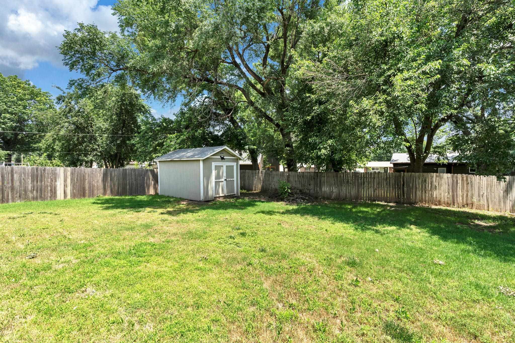 1506 N Glenhurst St Property Photo 21