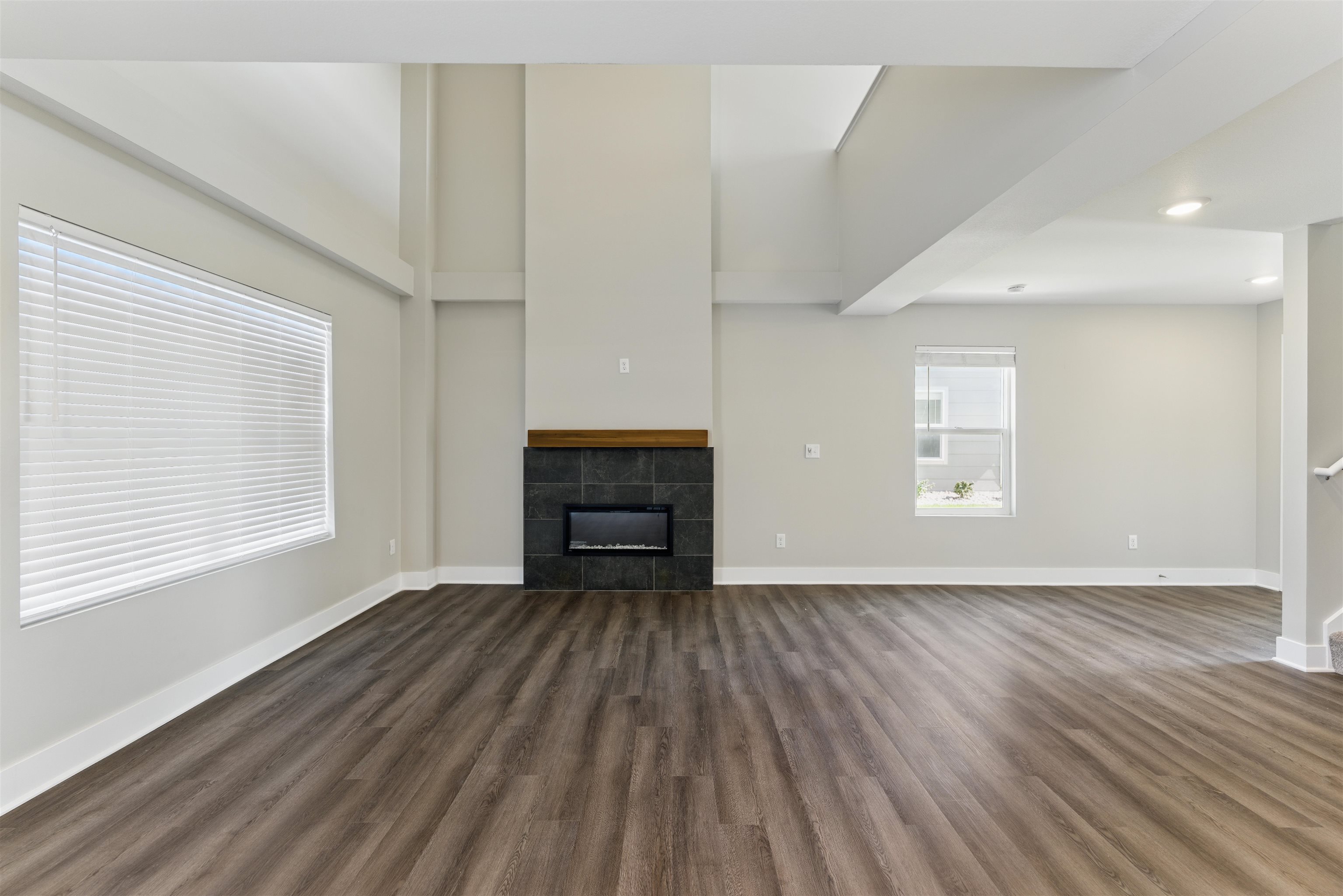 2718 Tim Rogers Ln Property Photo 6