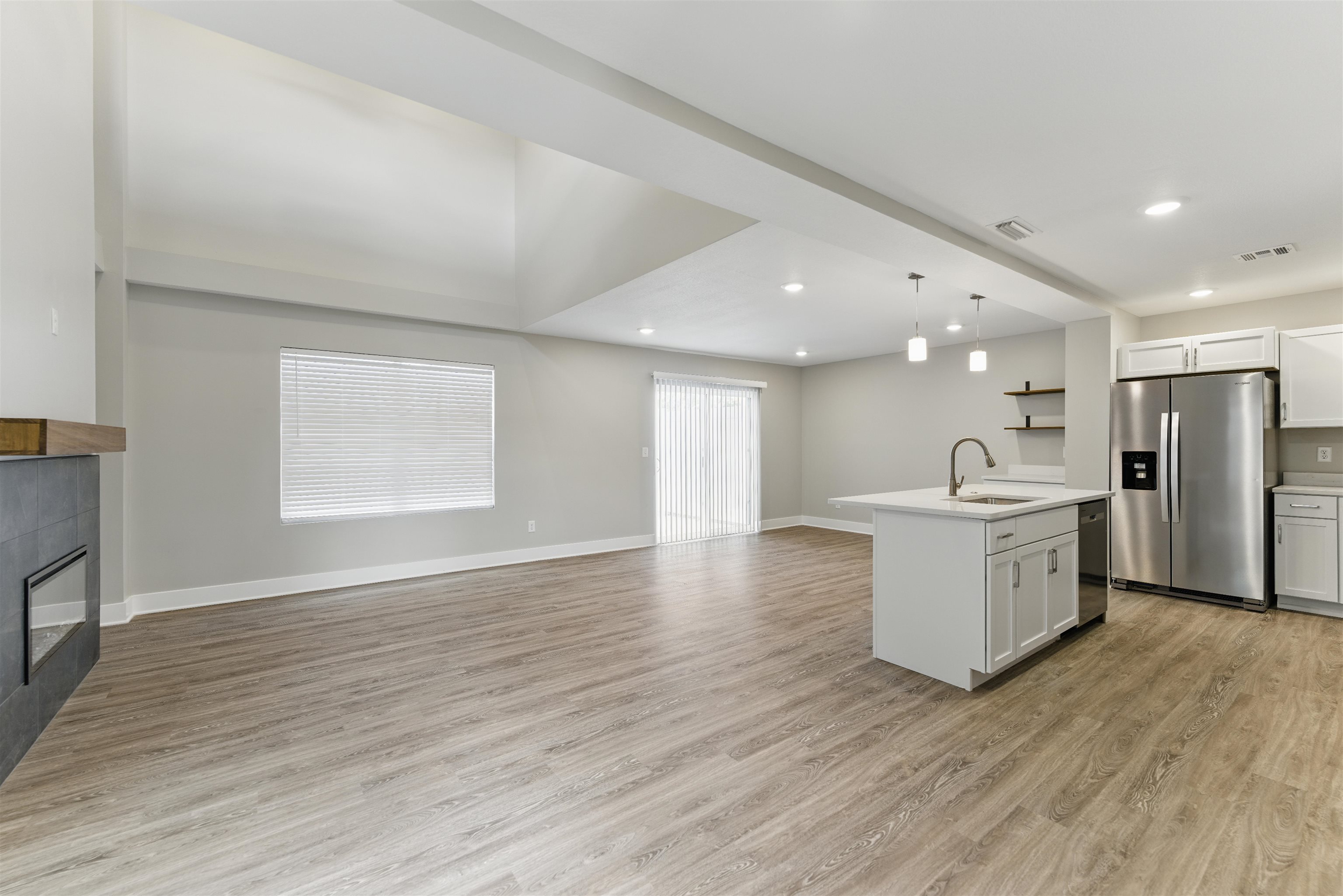 2708 Tim Rogers Ln Property Photo 4
