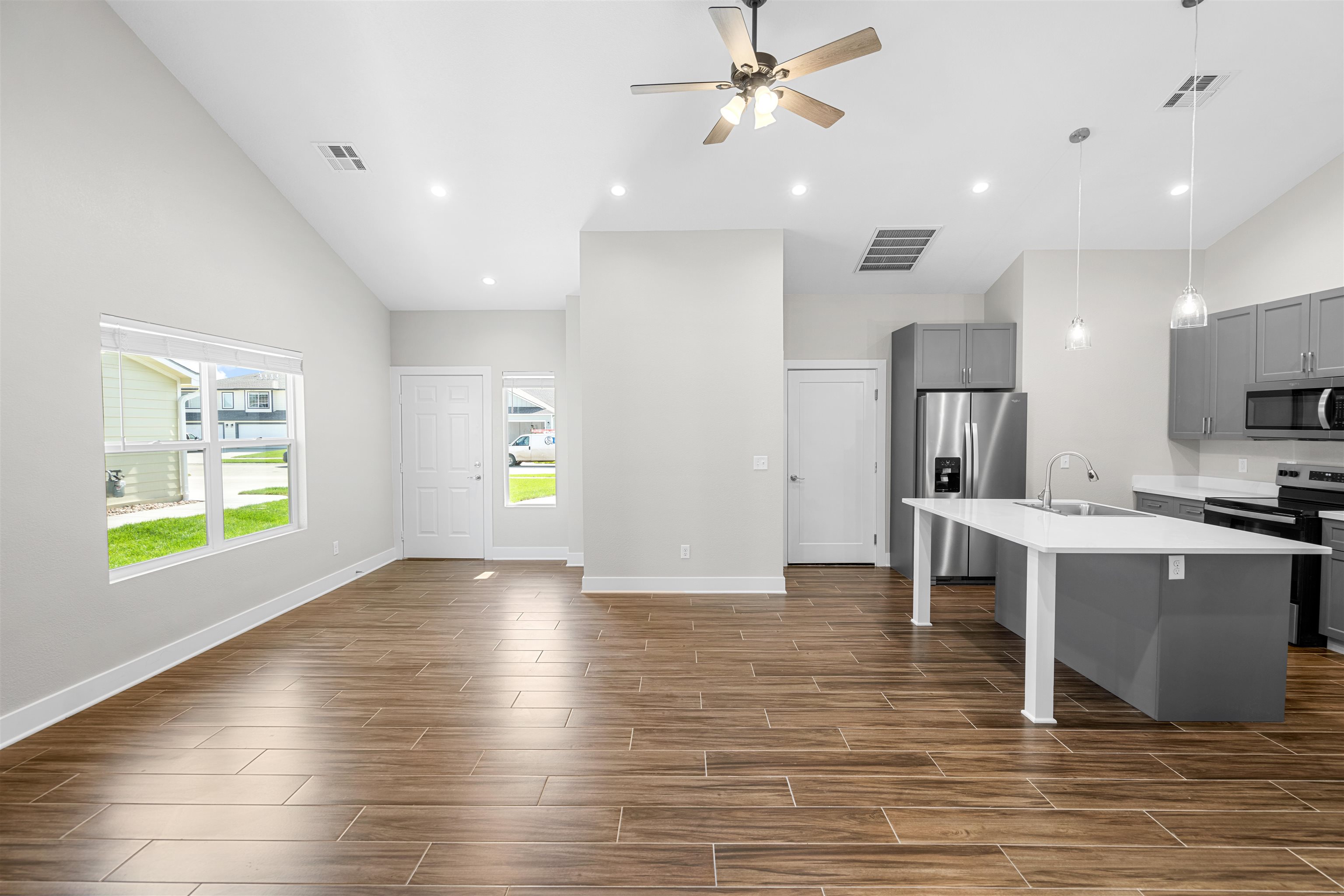 2724 Tim Rogers Ln Property Photo 6