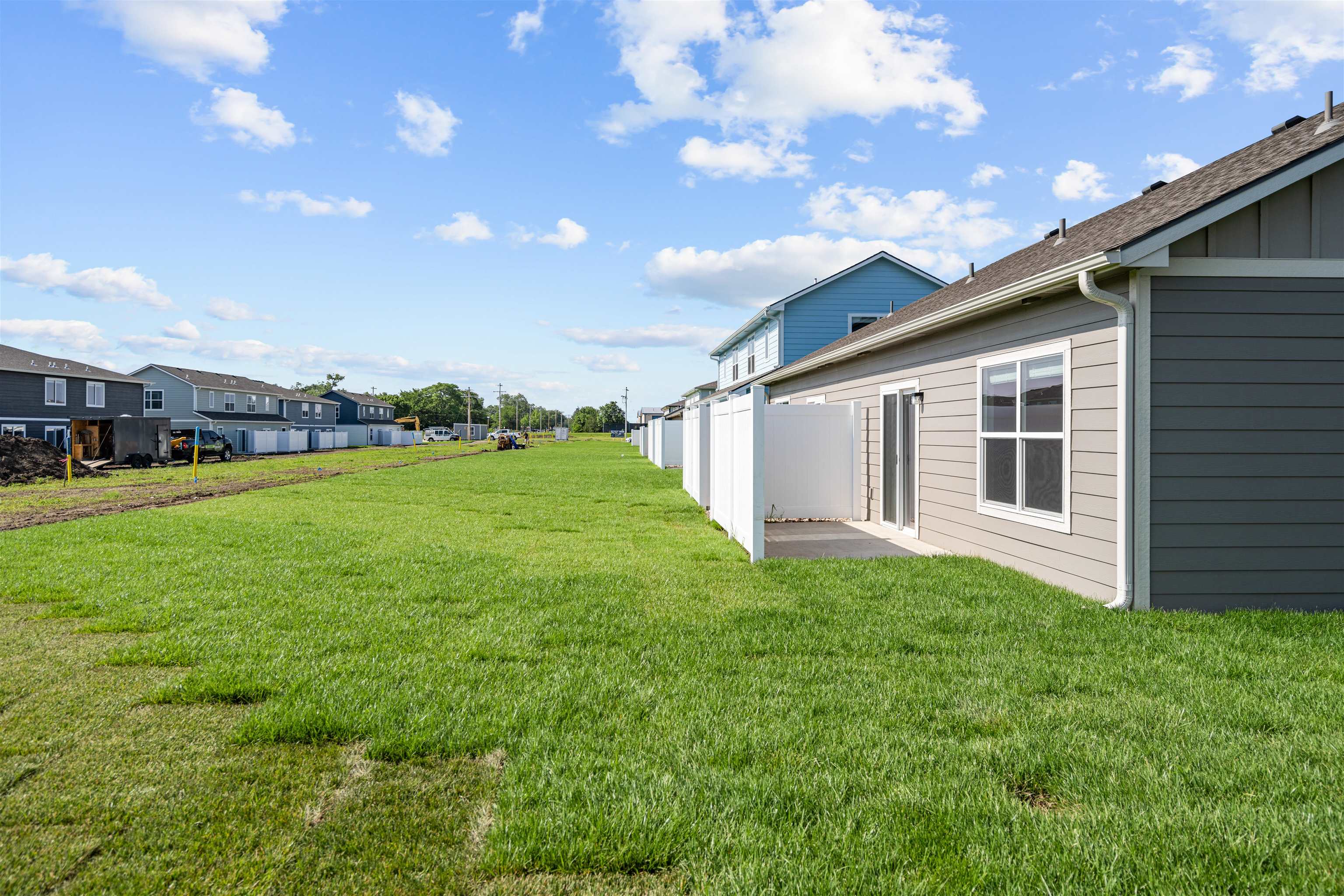 2729 Tim Rogers Ln Property Photo 3