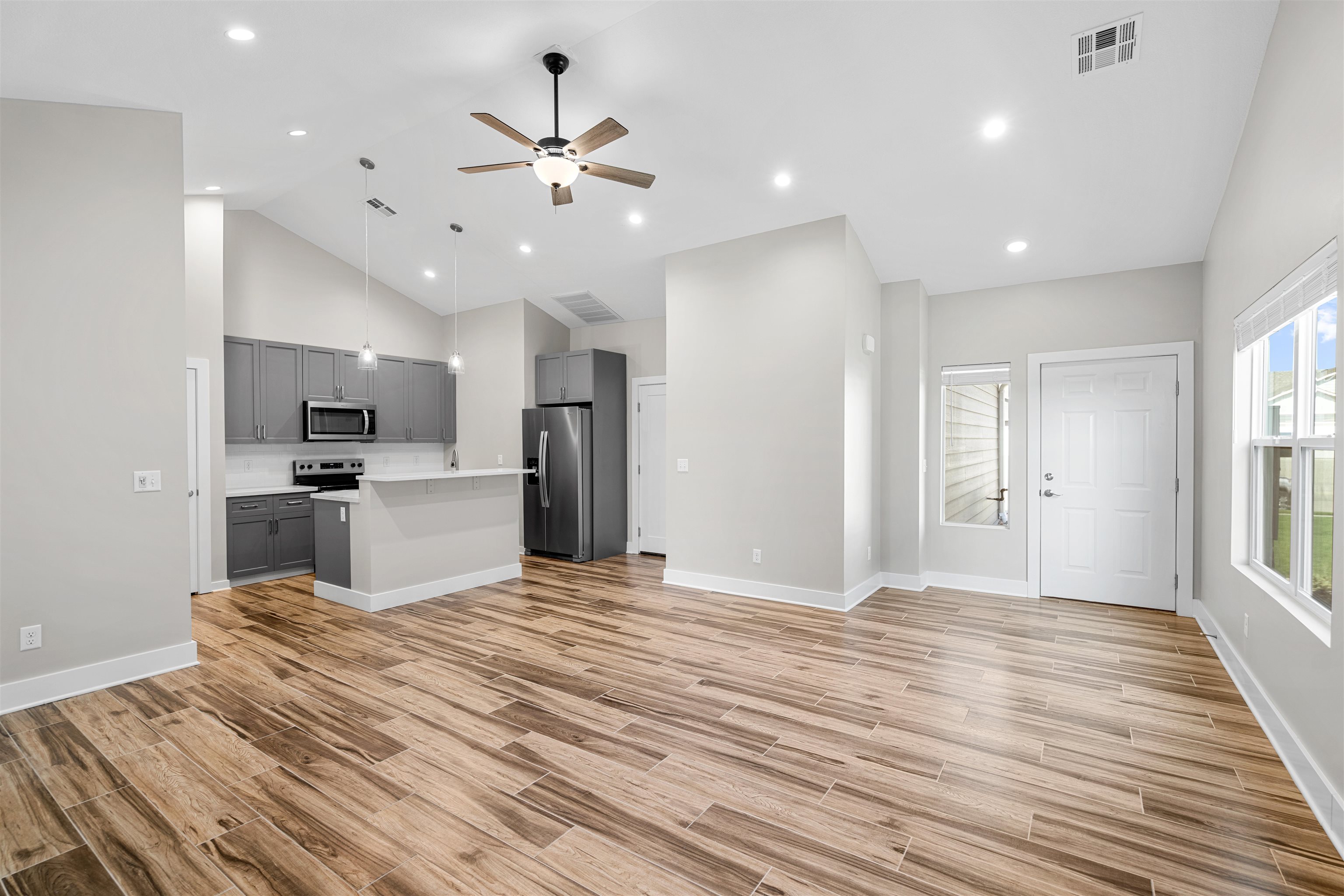 2729 Tim Rogers Ln Property Photo 5