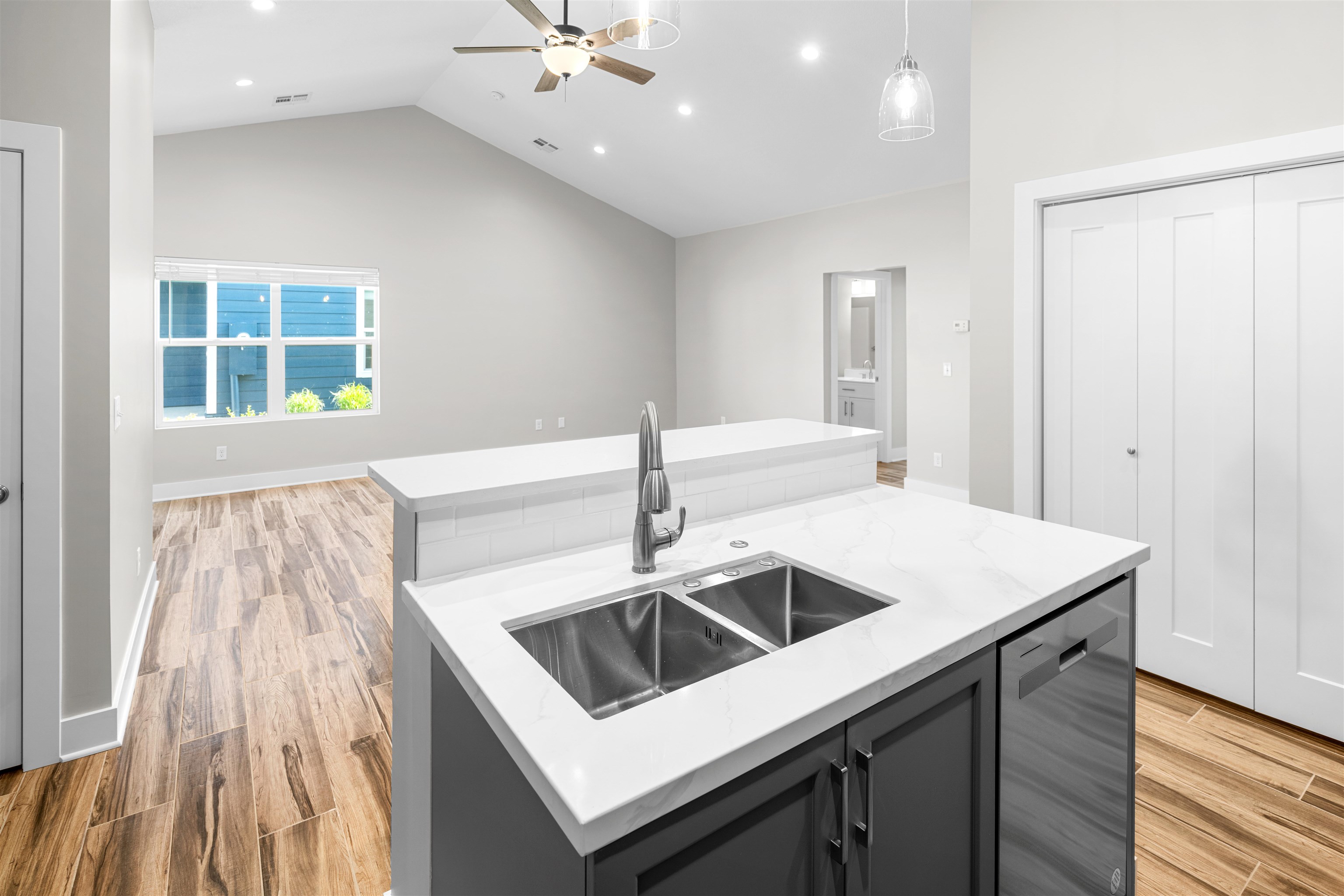 2729 Tim Rogers Ln Property Photo 10
