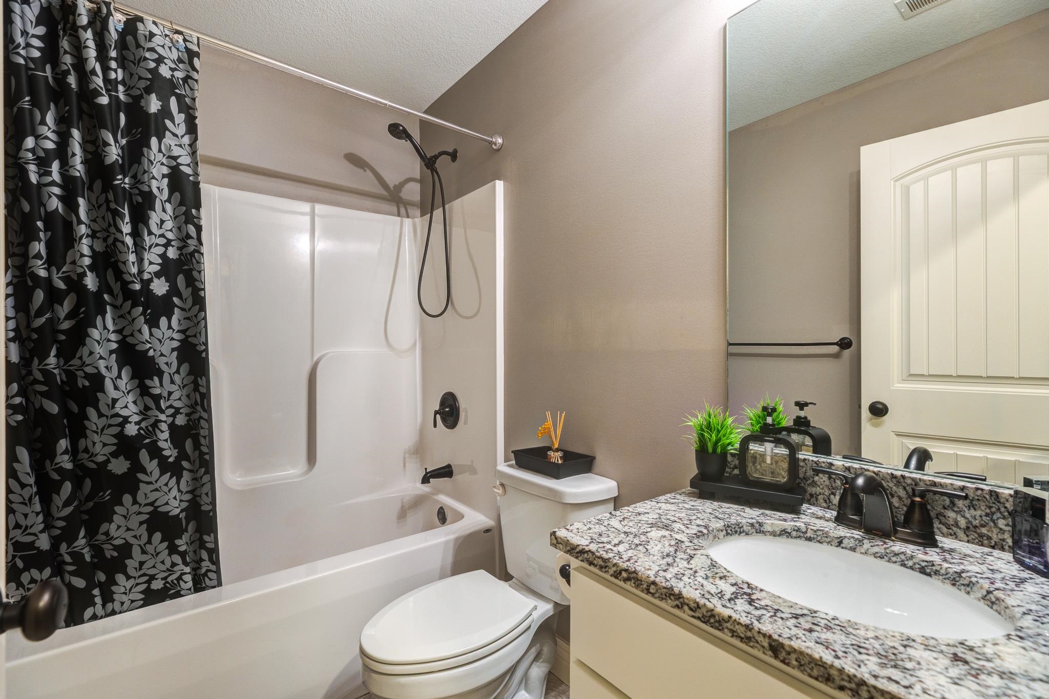 2227 Saddlebrook Dr Property Photo 23