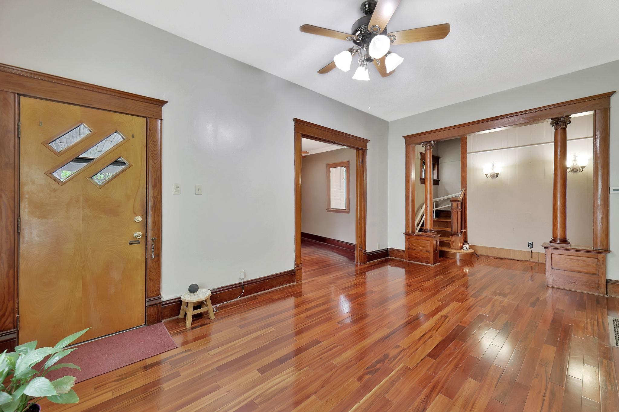 203 N Lee St Property Photo 6