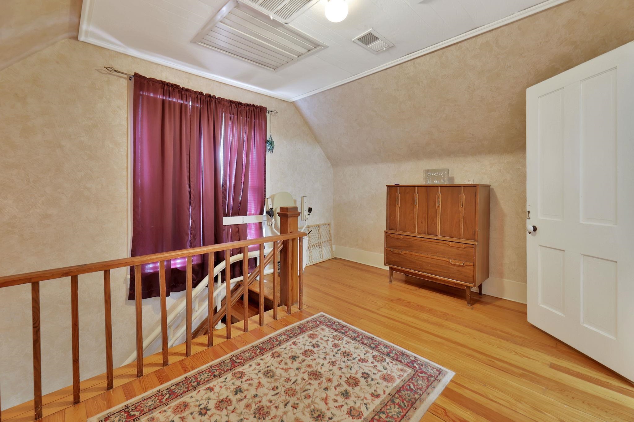 203 N Lee St Property Photo 19