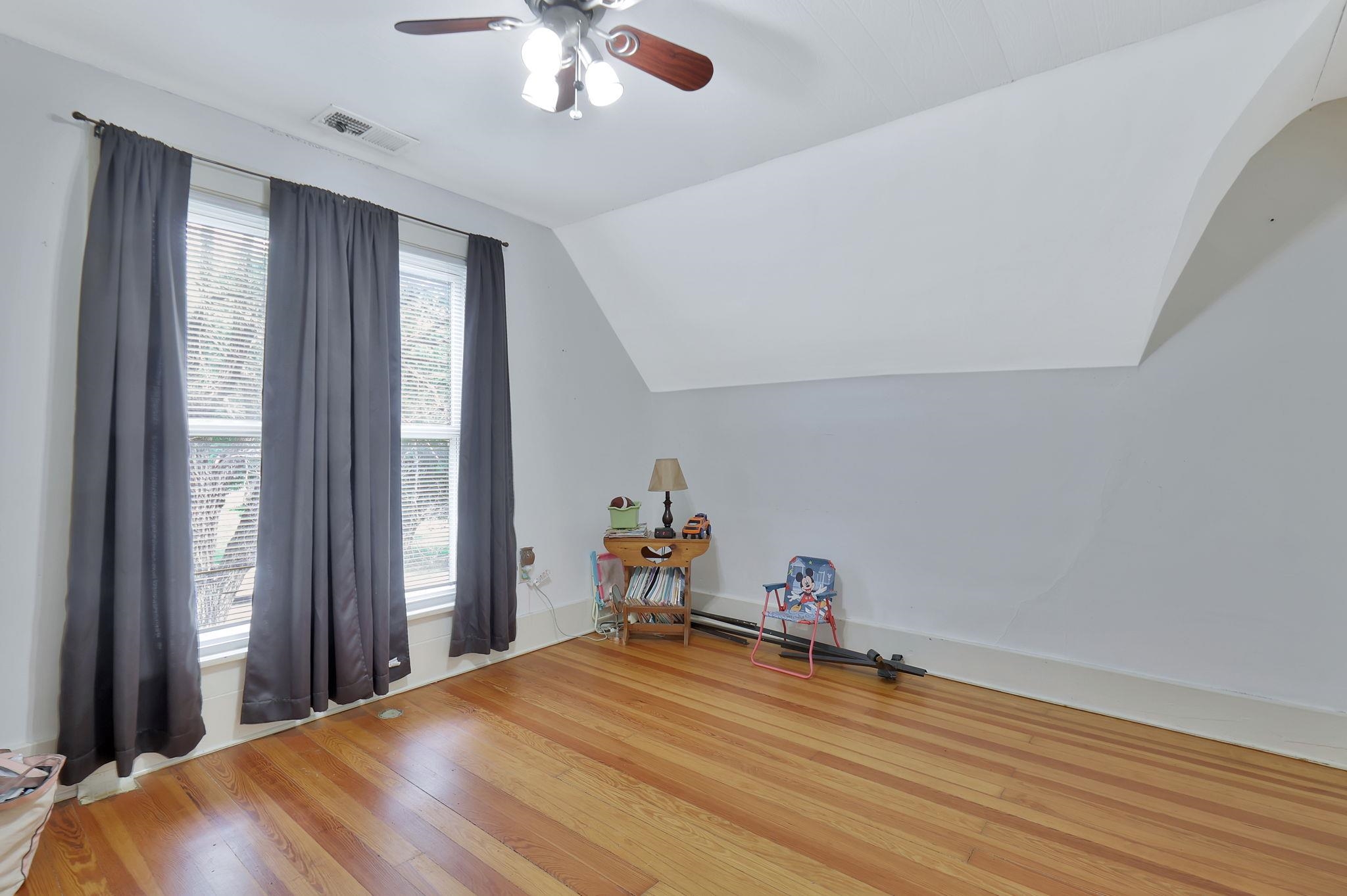 203 N Lee St Property Photo 21