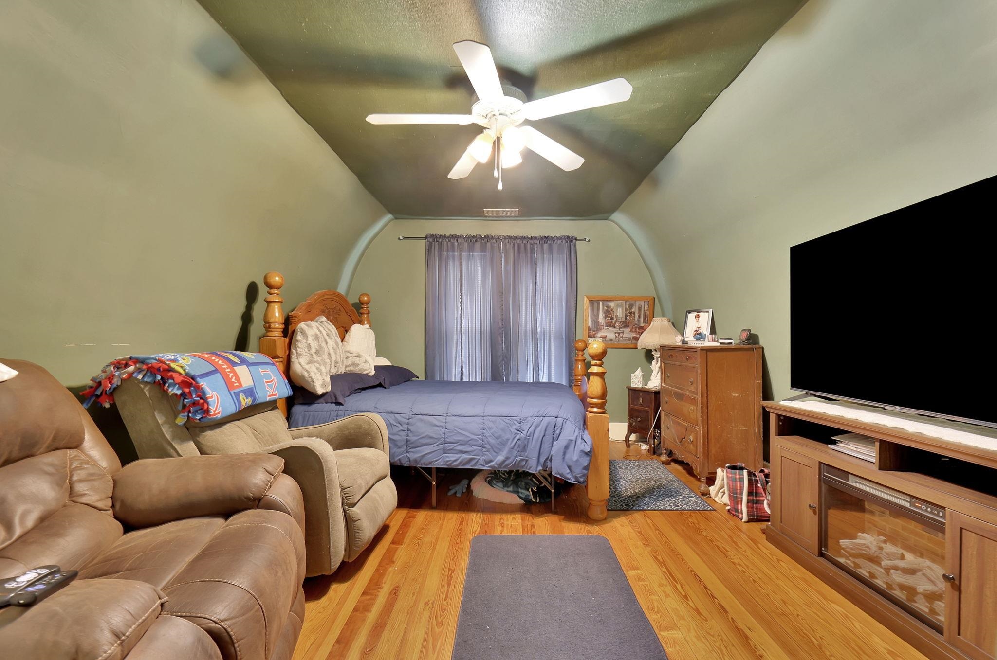 203 N Lee St Property Photo 23