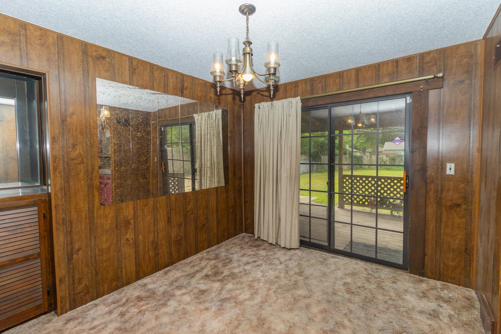 7307 E Lincoln Property Photo 8