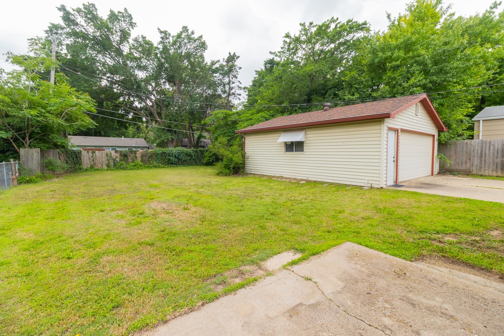 7307 E Lincoln Property Photo 29