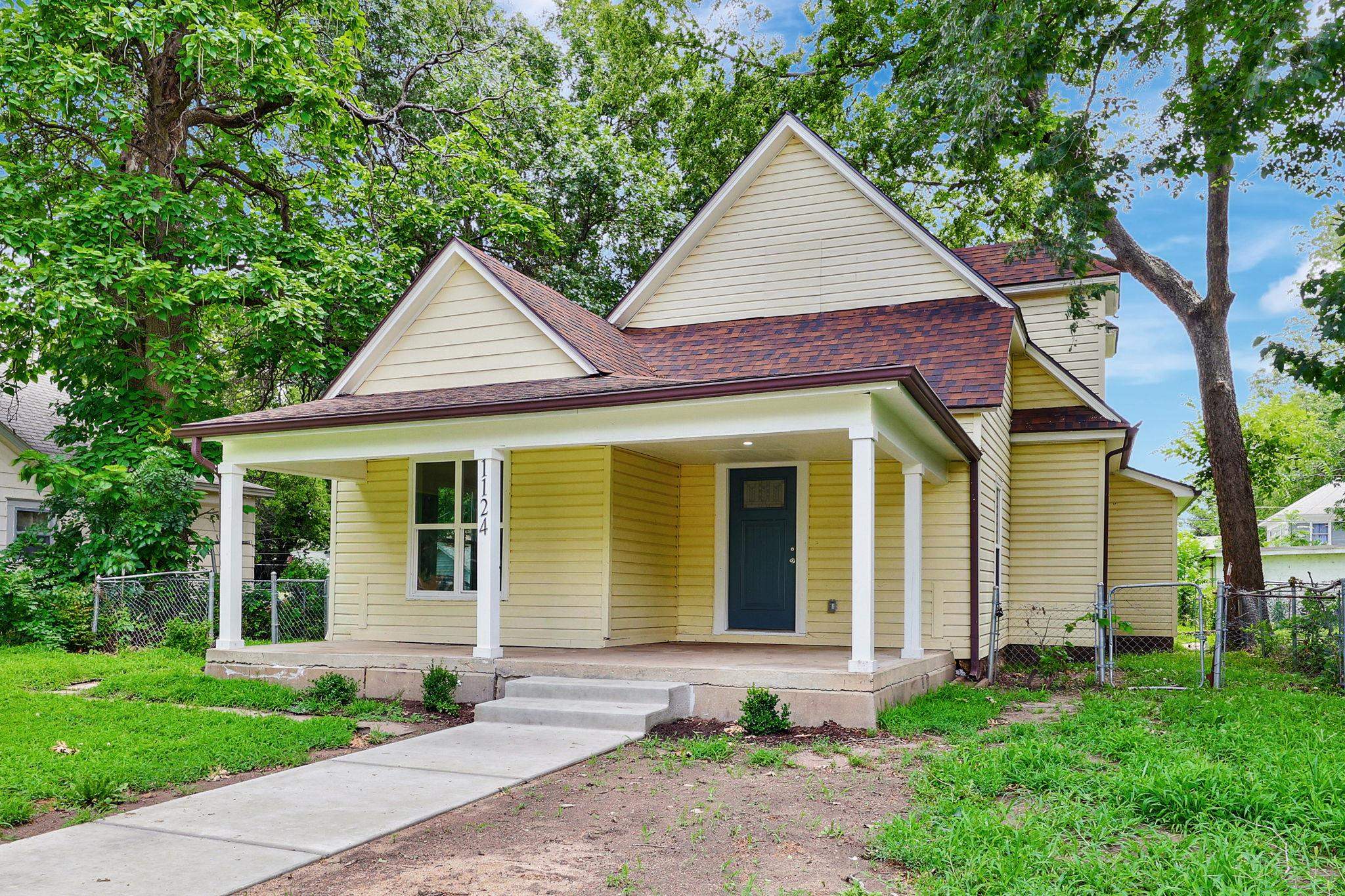 1124 S Wichita St Property Photo 1