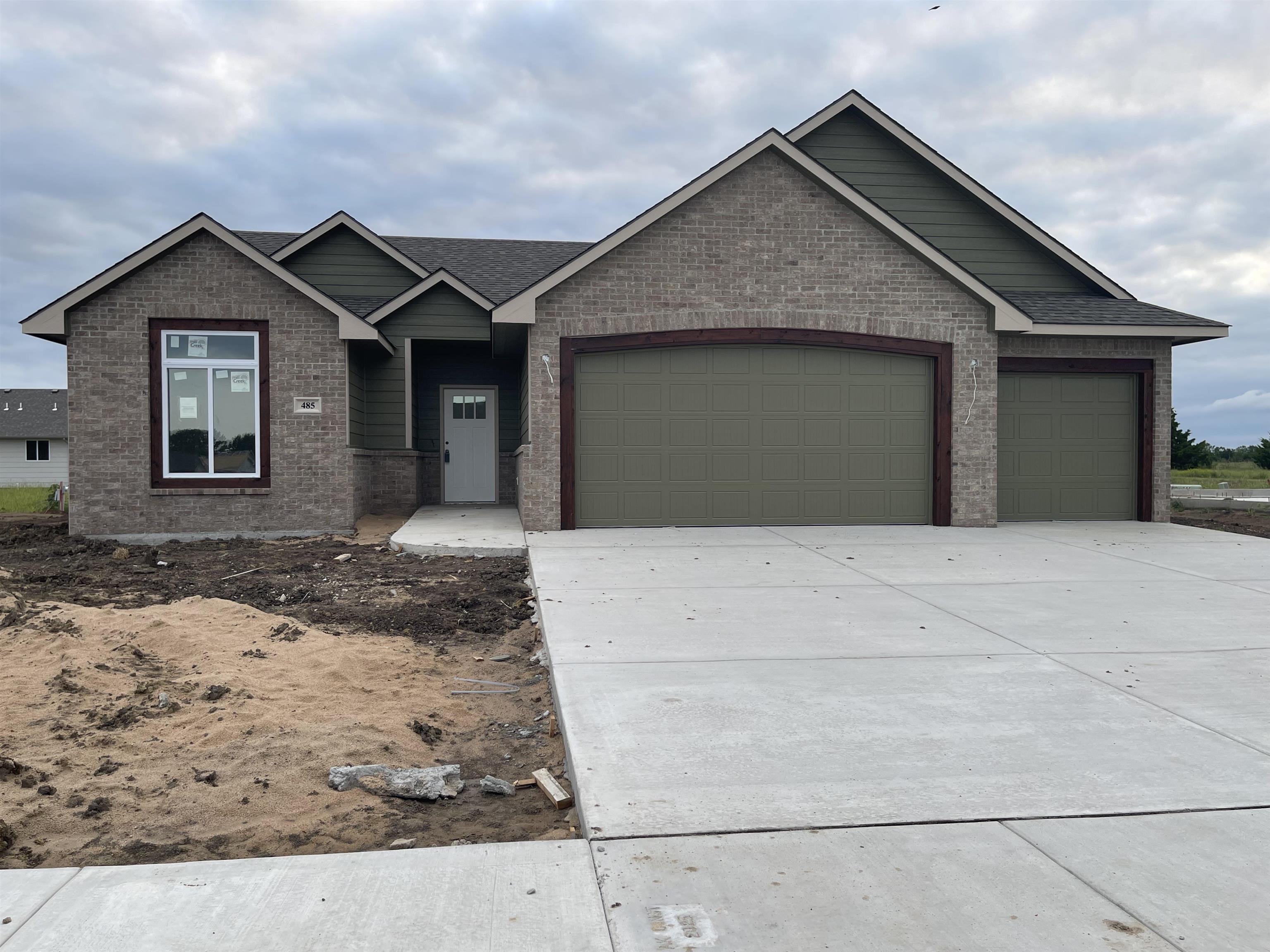 485 N Sunrise Property Photo 1