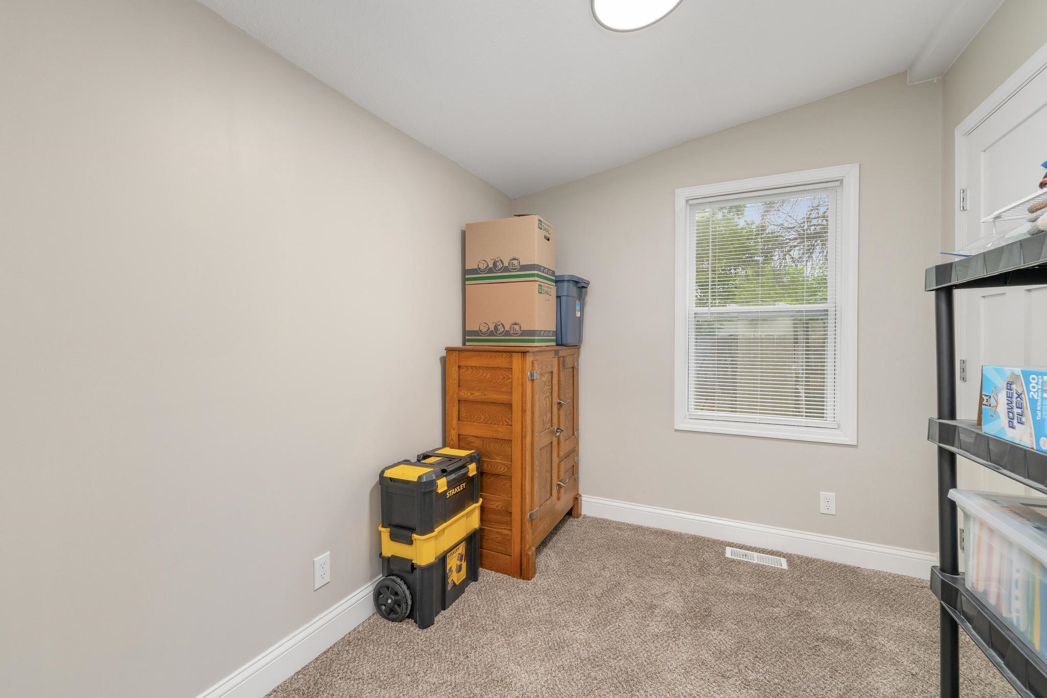 2437 N Woodland St Property Photo 21