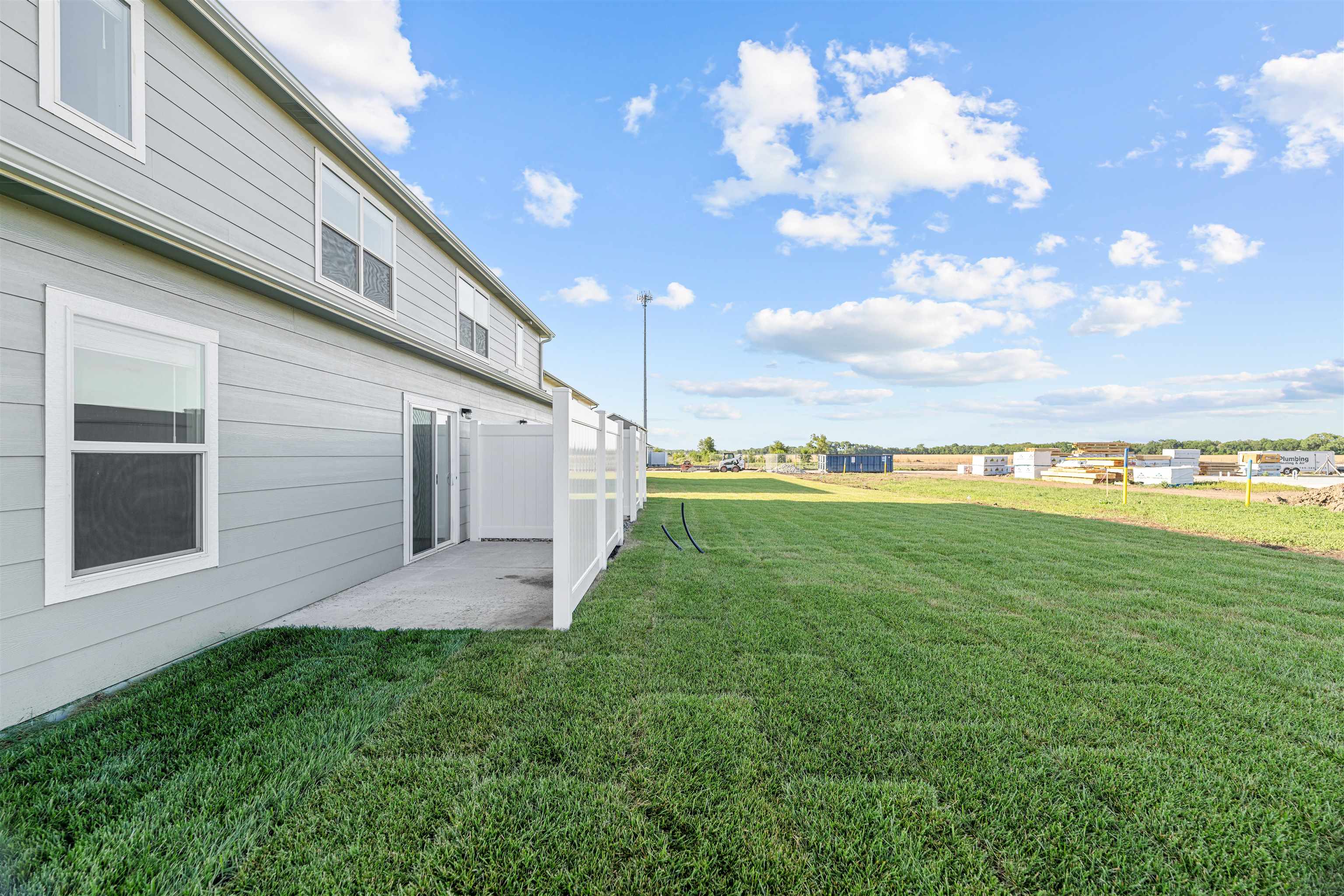 2719 Tim Rogers Ln Property Photo 2