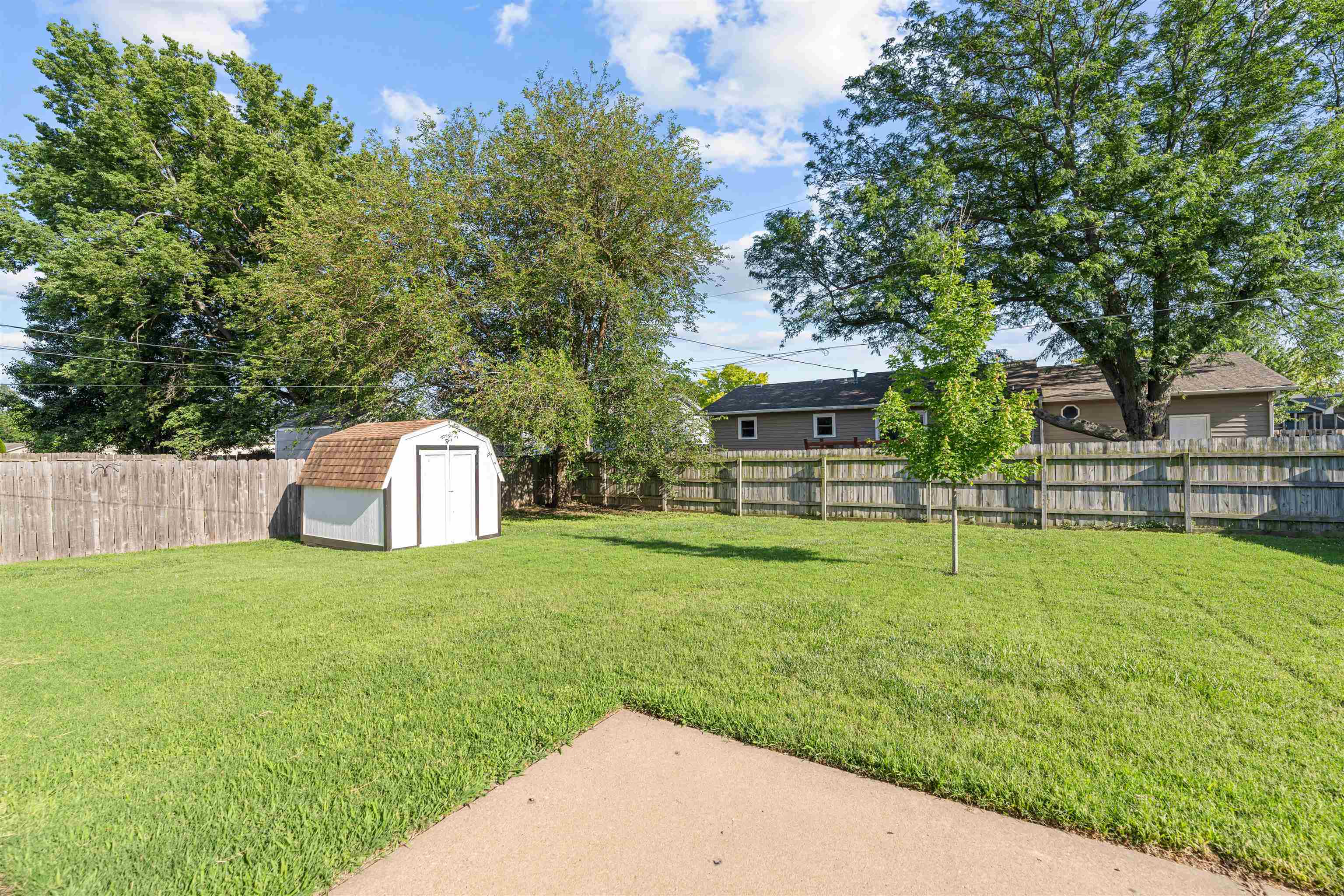 1504 E Republic Ave Property Photo 15