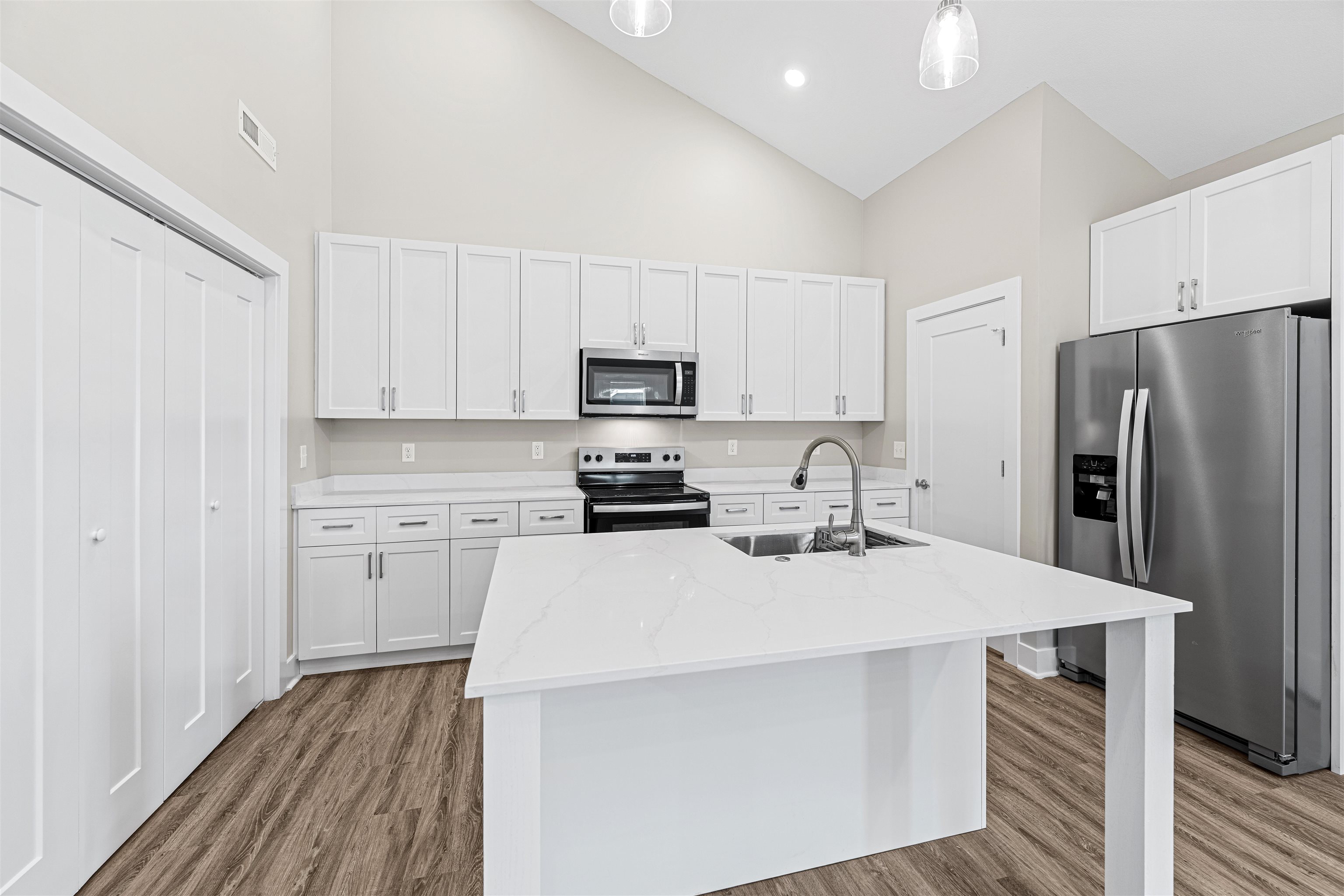 2702 Tim Rogers Ln Property Photo 6