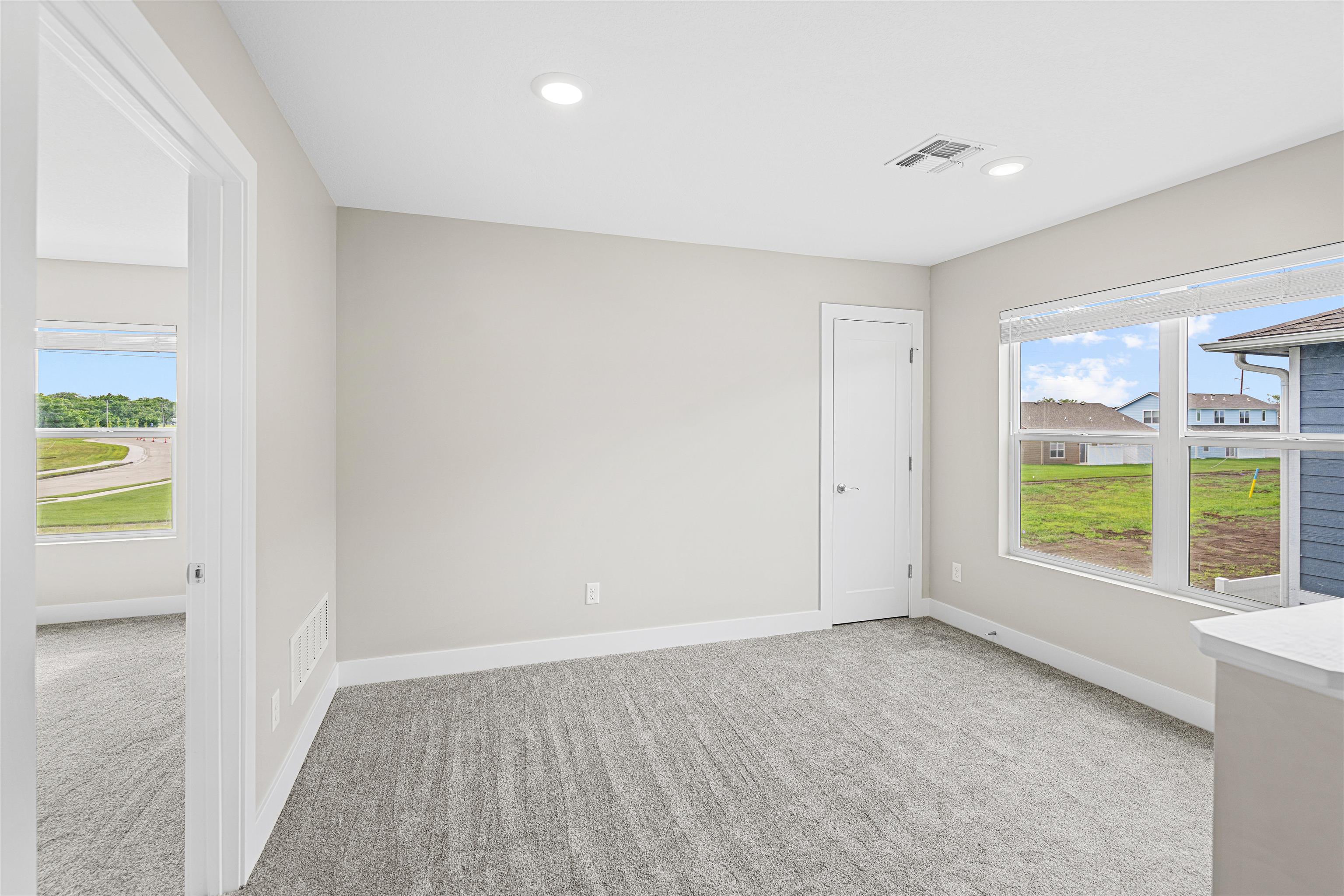 2752 Amelia Property Photo 16