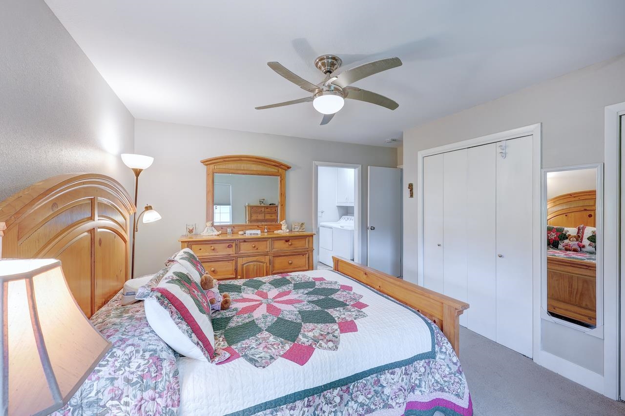 13 Easy St Property Photo 17