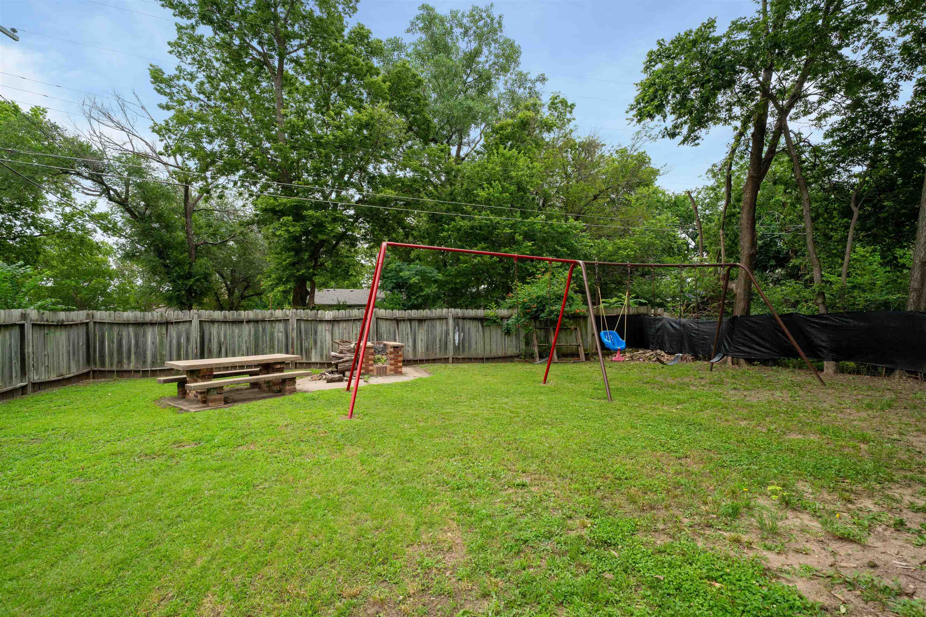 2202 S Main St Property Photo 24