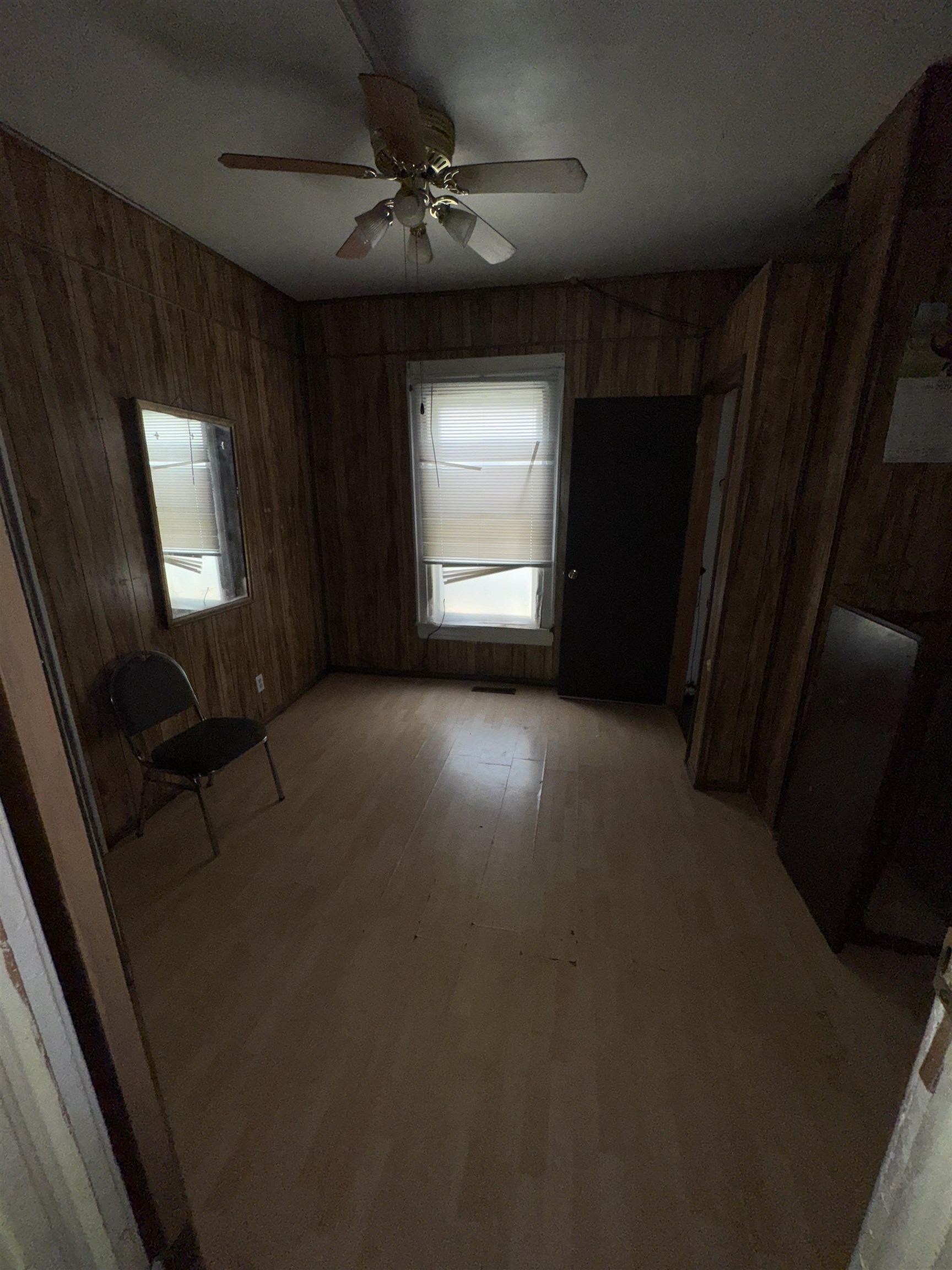1546 S Santa Fe St Property Photo 5