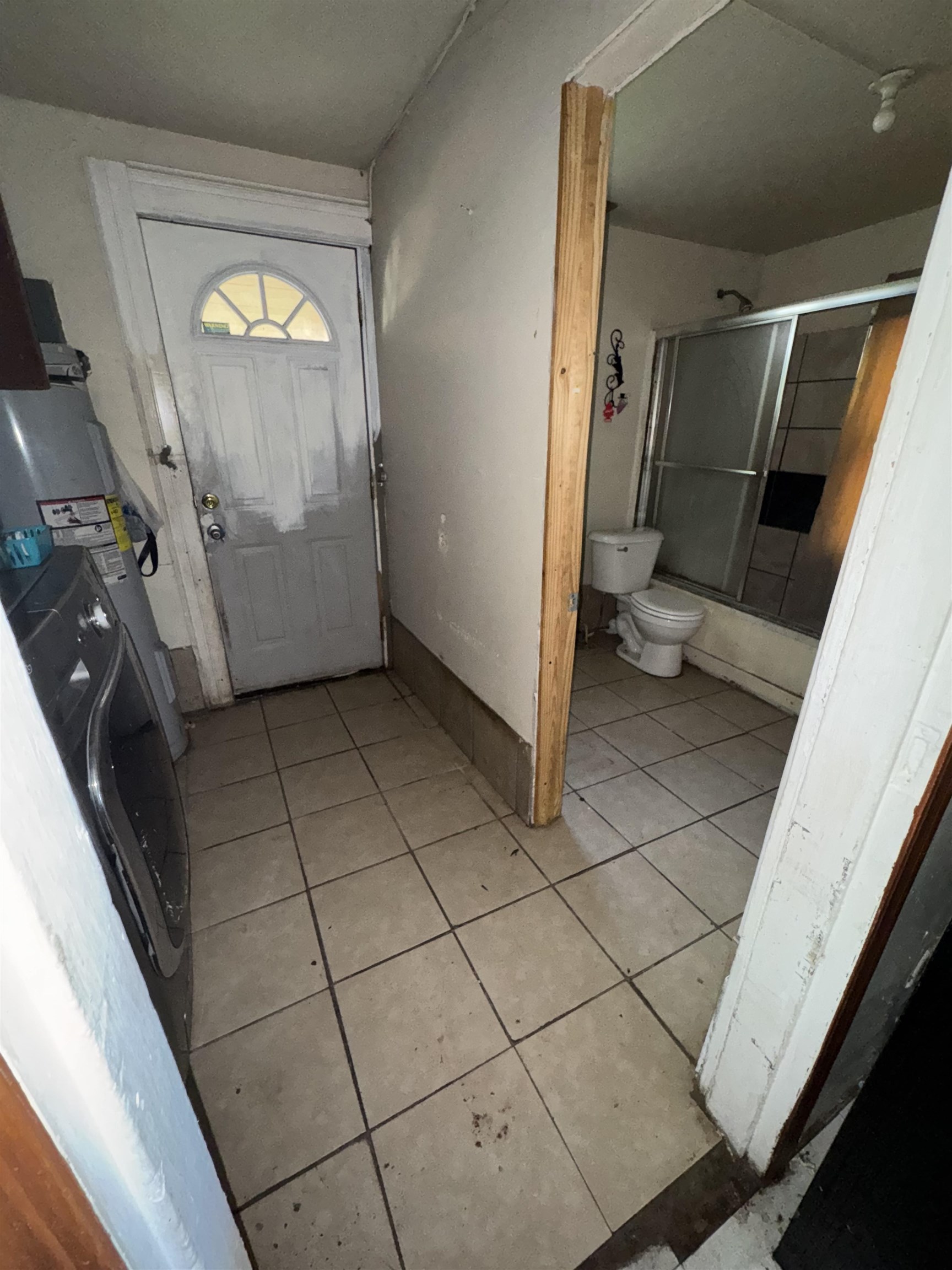 1546 S Santa Fe St Property Photo 6