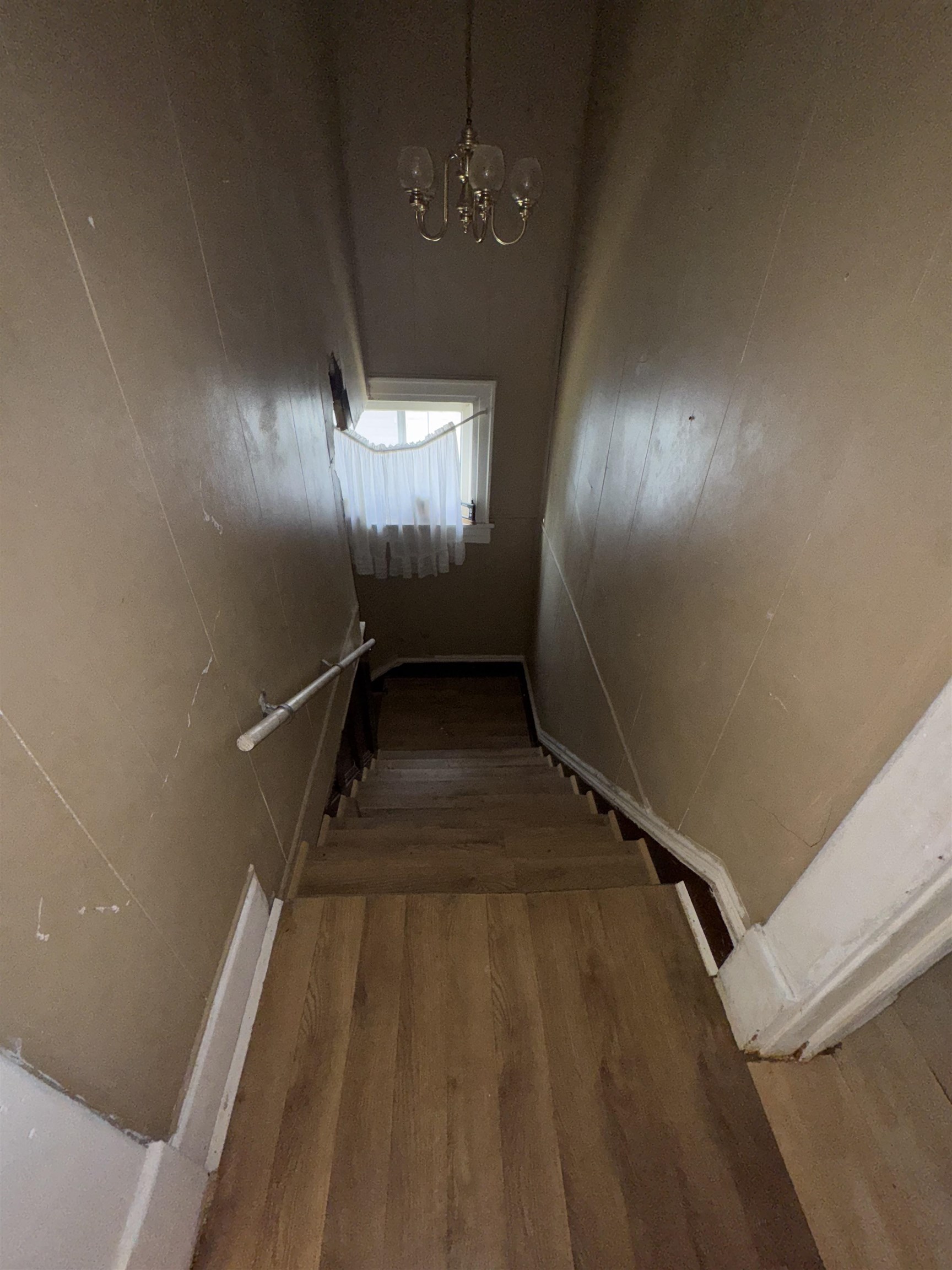 1546 S Santa Fe St Property Photo 7