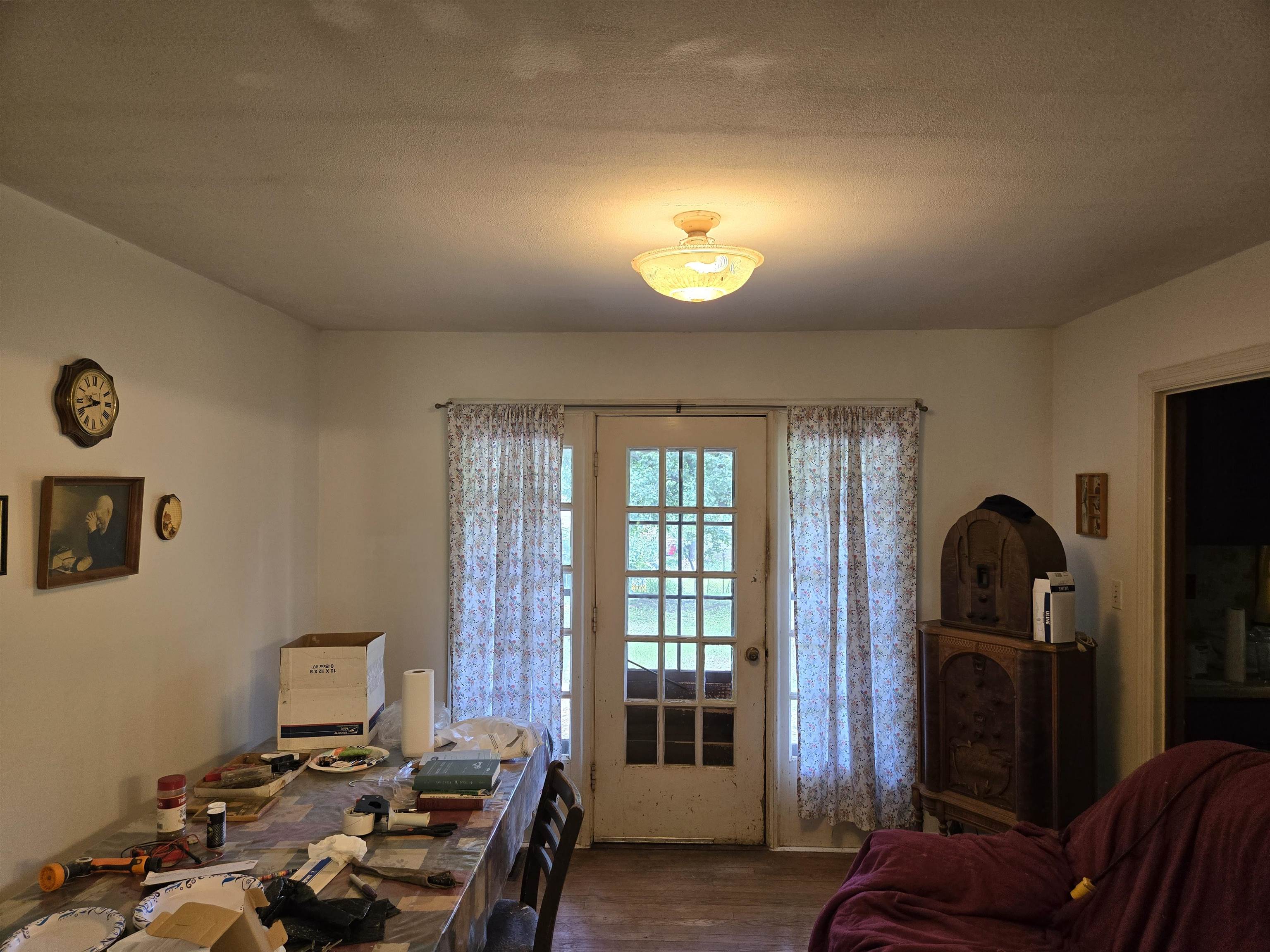 651 S Yale St Property Photo 11