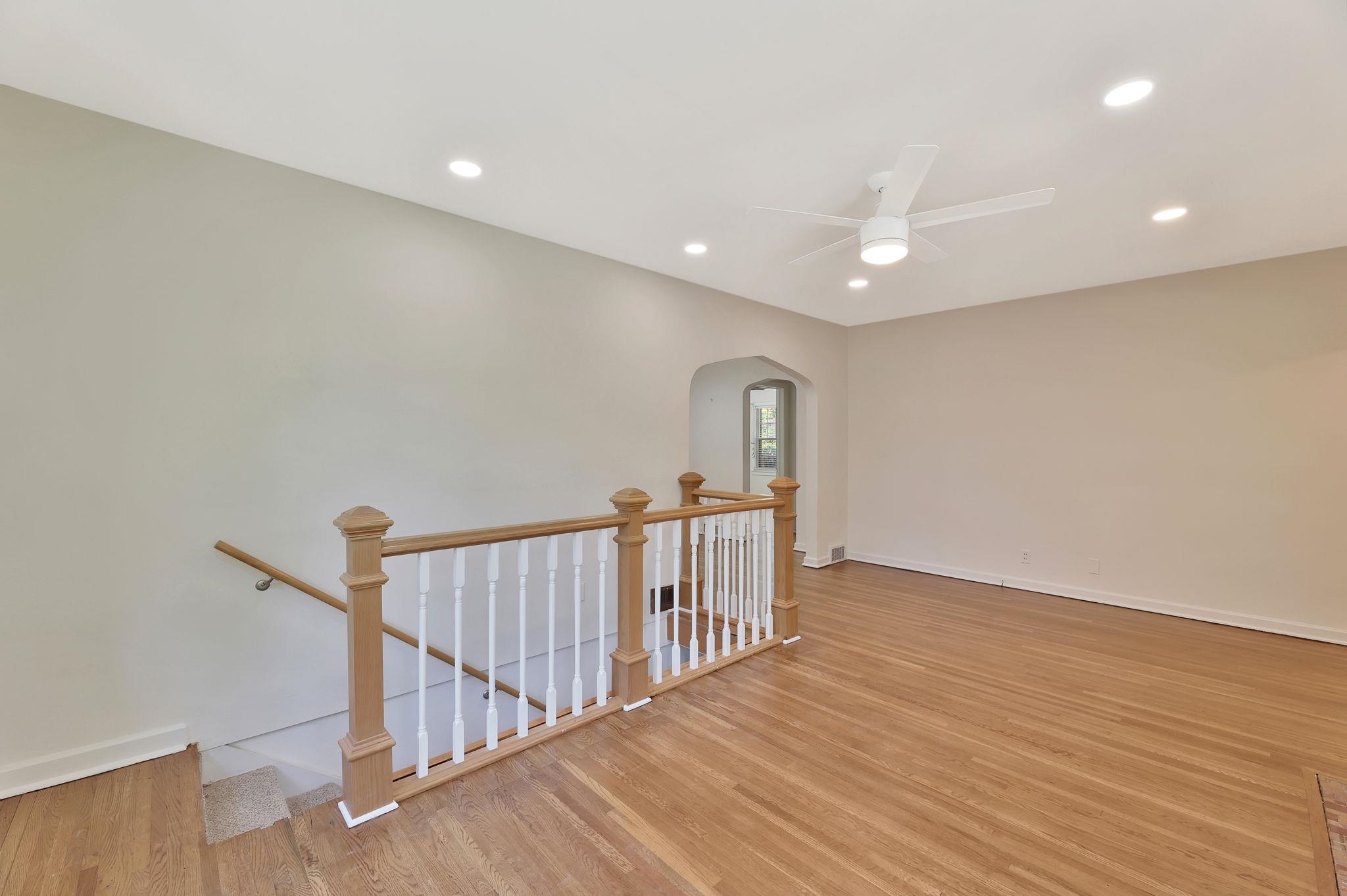 230 S Minneapolis Avenue Property Photo 8