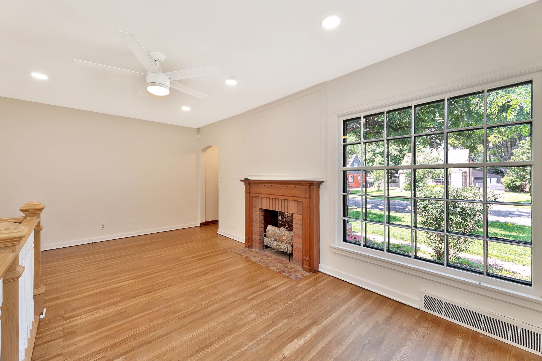 230 S Minneapolis Avenue Property Photo 9