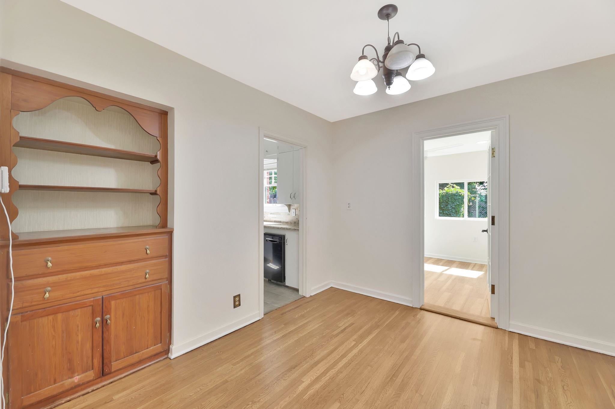 230 S Minneapolis Avenue Property Photo 10