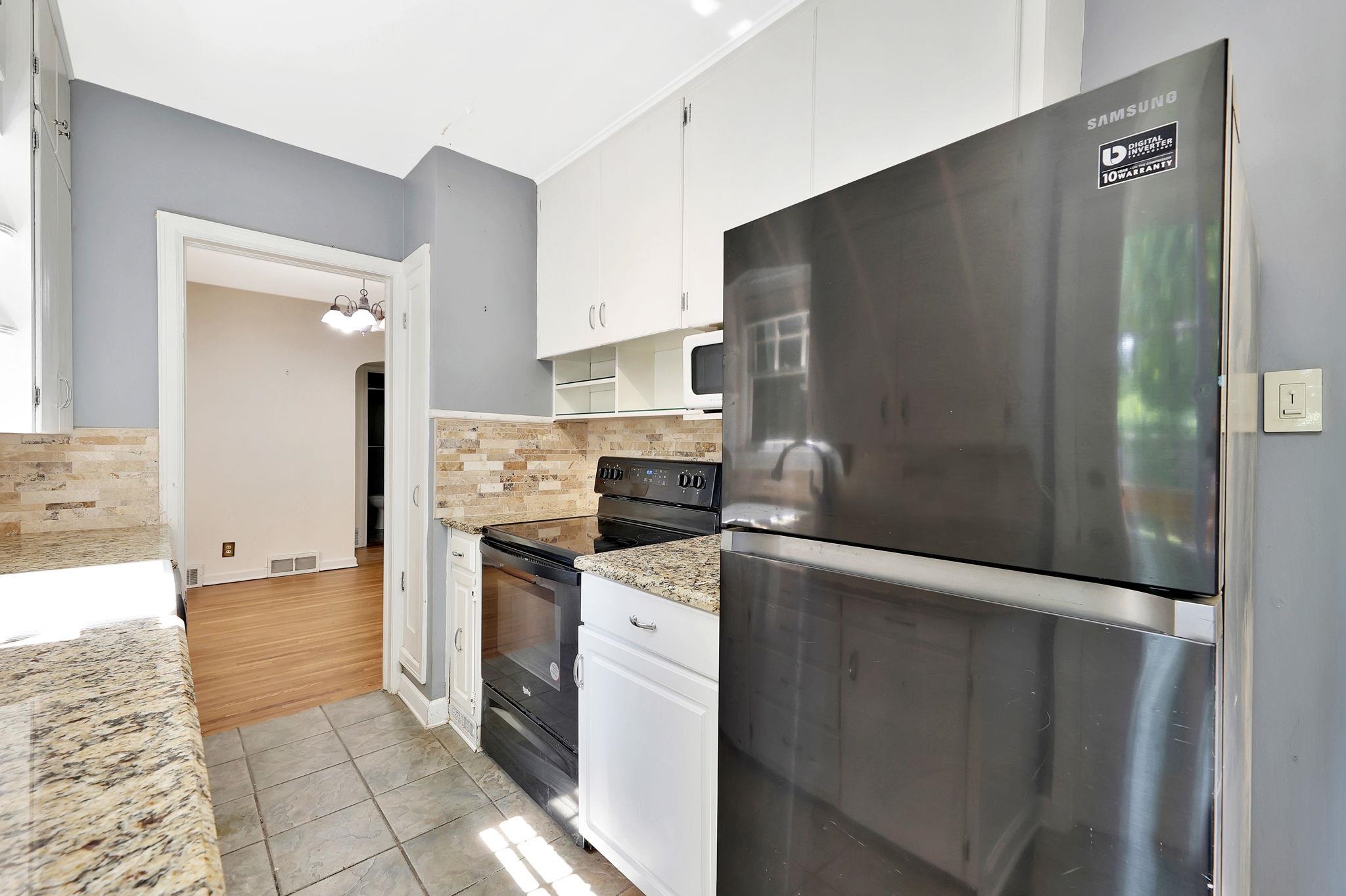 230 S Minneapolis Avenue Property Photo 13